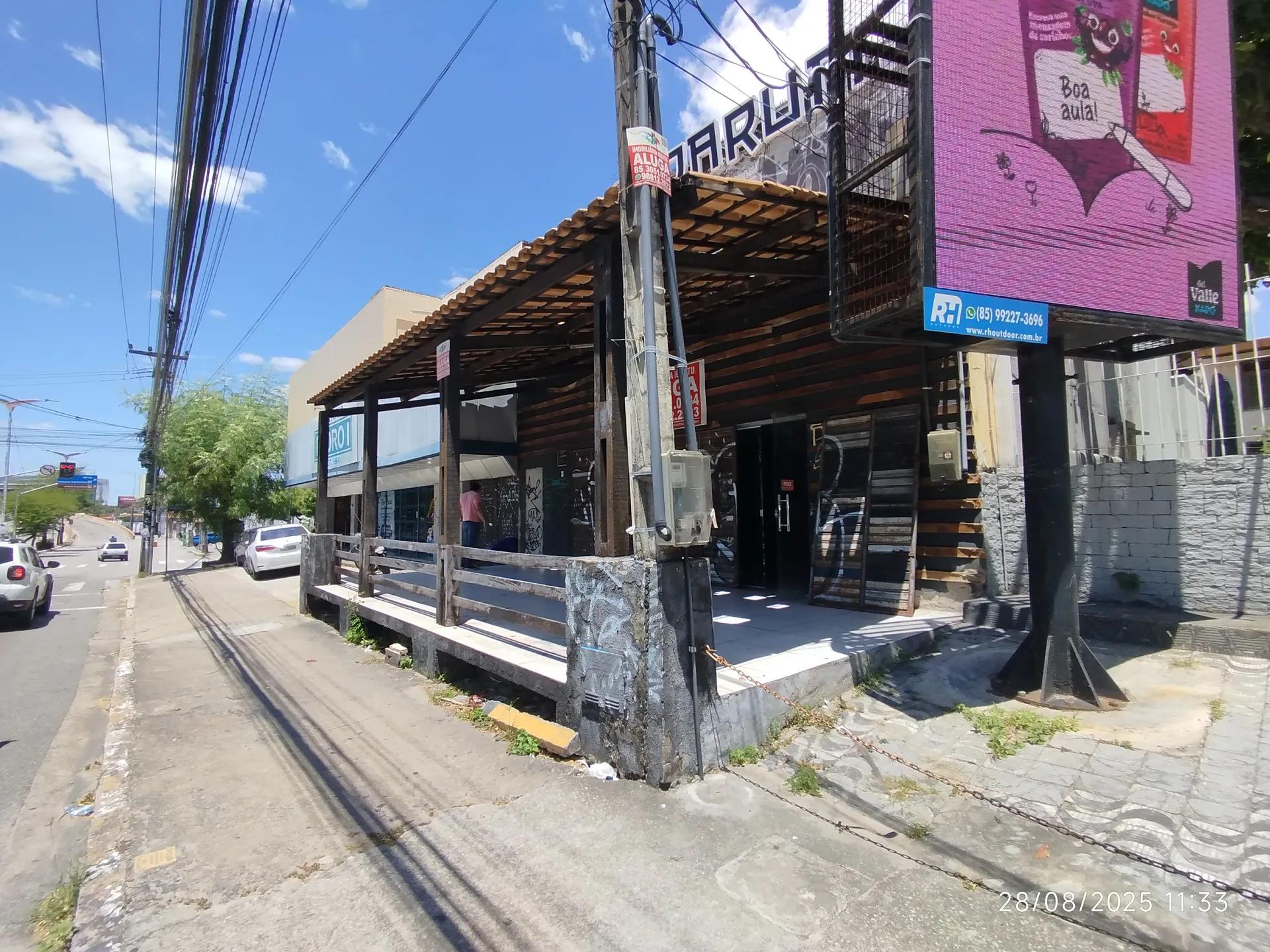 Ponto Comercial na Avenida 13 de Maio, 441, Fátima em Fortaleza, por R$ 15.000/Mês - Viva Real