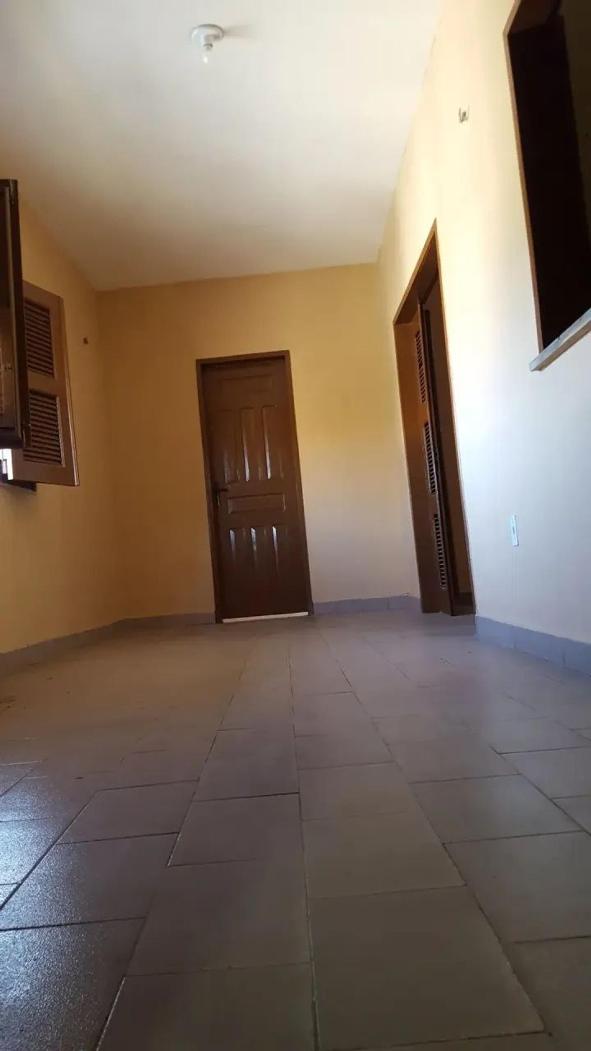 Aluga- SE Casa Altos Com 04 Quartos NO Damas EM Fortaleza