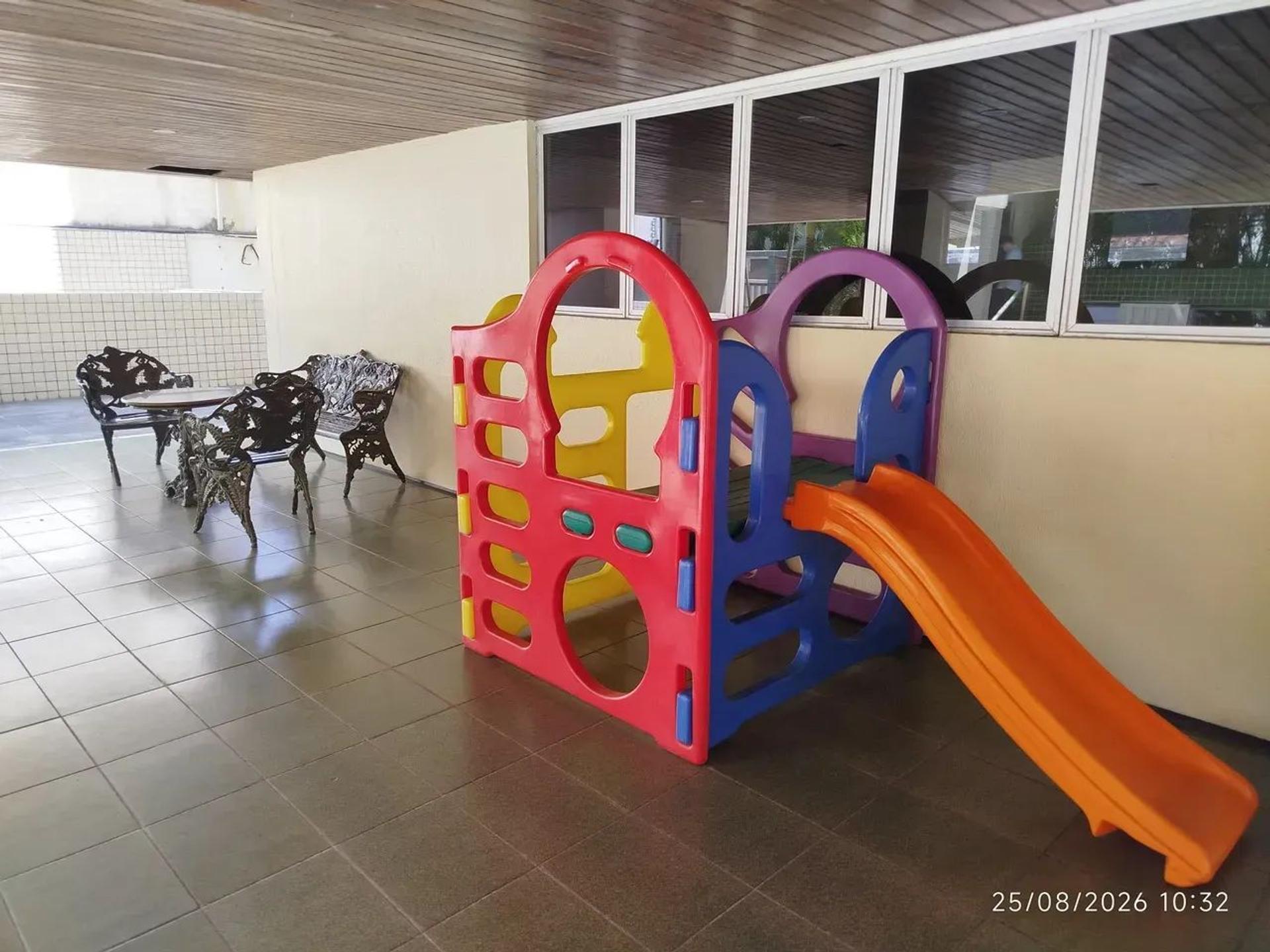 Aluga-SE Apartamento NO Mucuripe Com Vista Mar