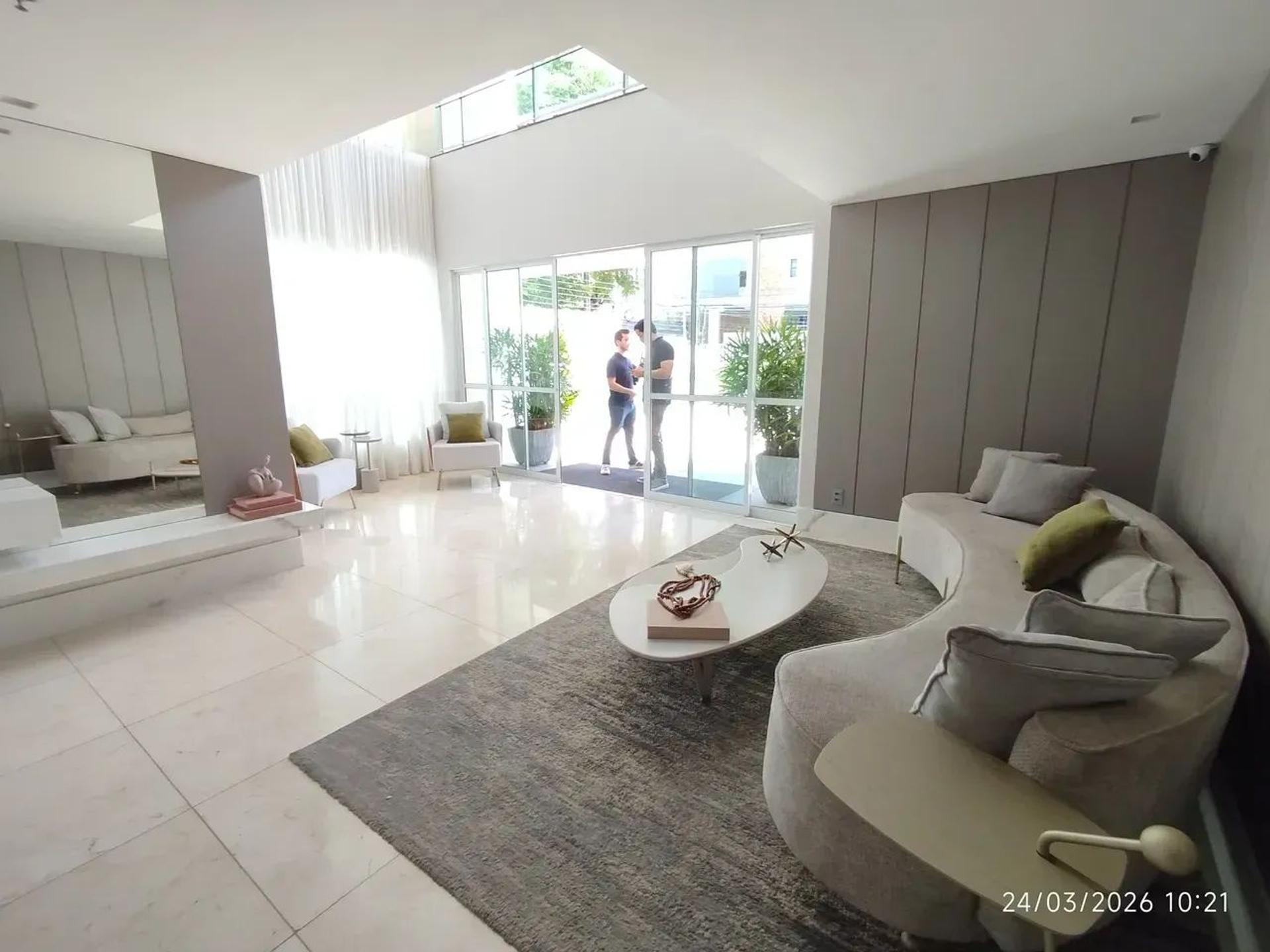 Vende-SE Apartamento DE 03 Suítes NO Bairro Meireles Alto Padrão