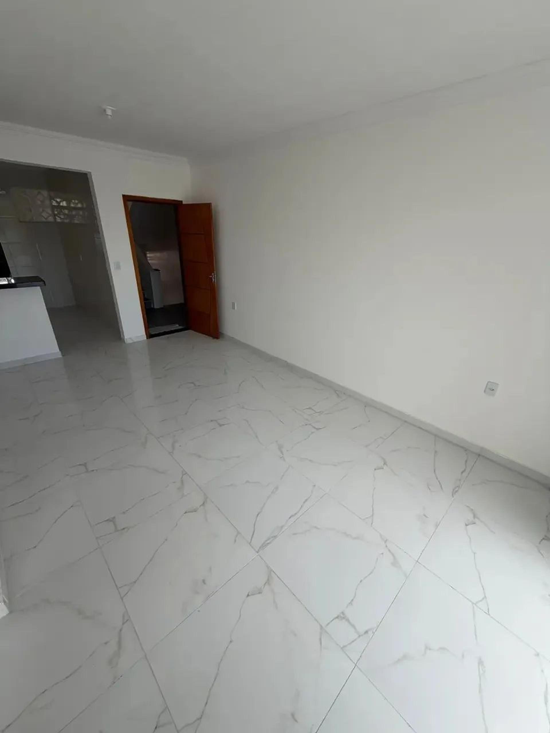 Vende-Se Apartamento Na Parquelândia Próx. à Jovita Feitosa