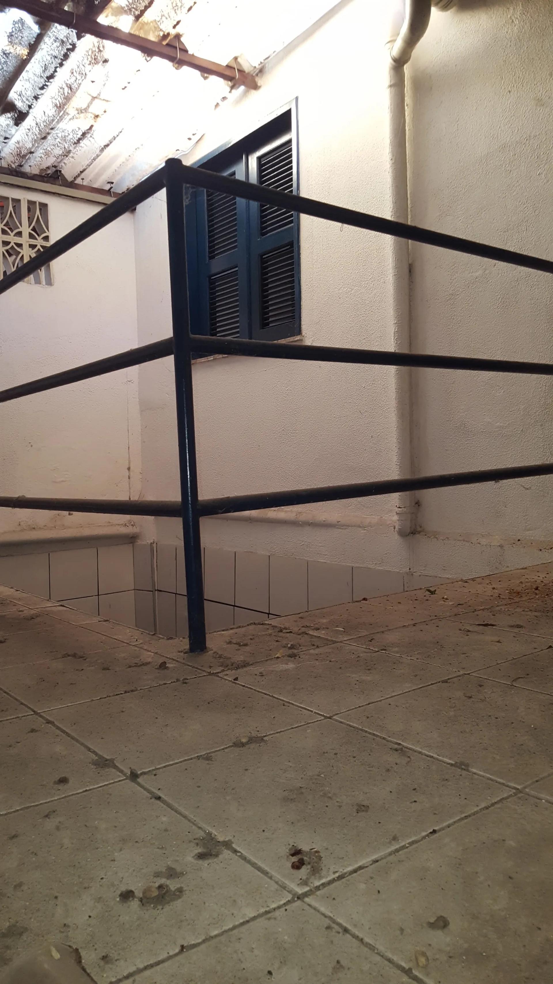 Prédio Comercial na Rua Fiscal Vieira, 3575, Joaquim Tavora em Fortaleza, por R$ 2.000/Mês - Viva Real