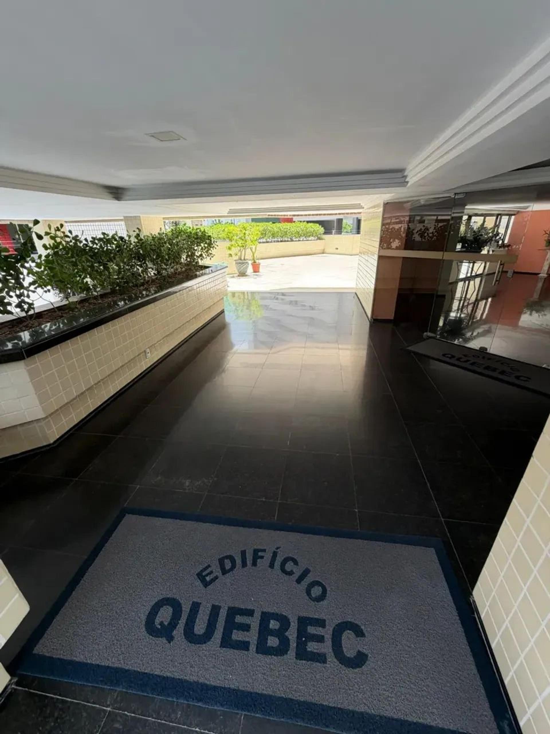 Apartamento À Venda No Meireles
