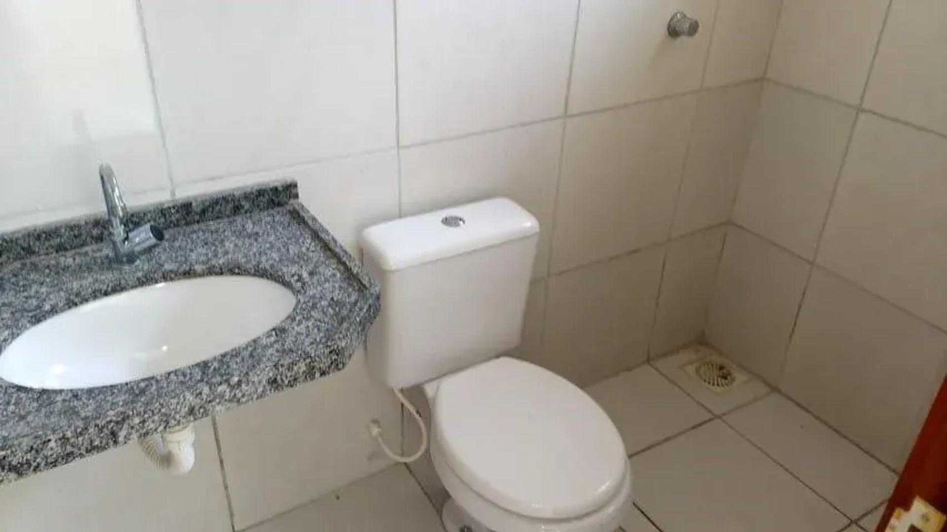 Casa de Condomínio na Rua Curitiba, 475, Mestre Antonio em Caucaia, por R$ 170.000 - Viva Real