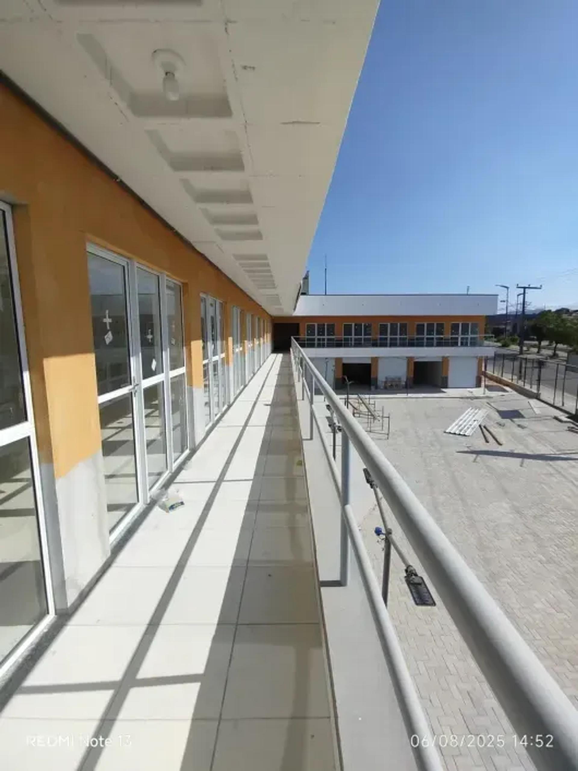 Ponto Comercial na Avenida General Osório de Paiva, Siqueira em Fortaleza, por R$ 1.200/Mês - Viva Real