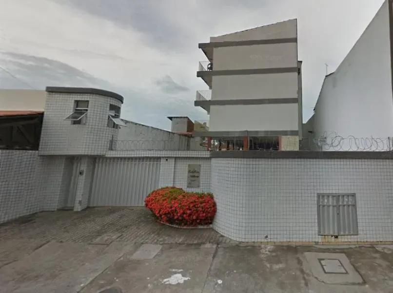 Apartamento na Avenida Visconde do Rio Branco, 2245, Joaquim Tavora em Fortaleza, por R$ 155.000 - Viva Real