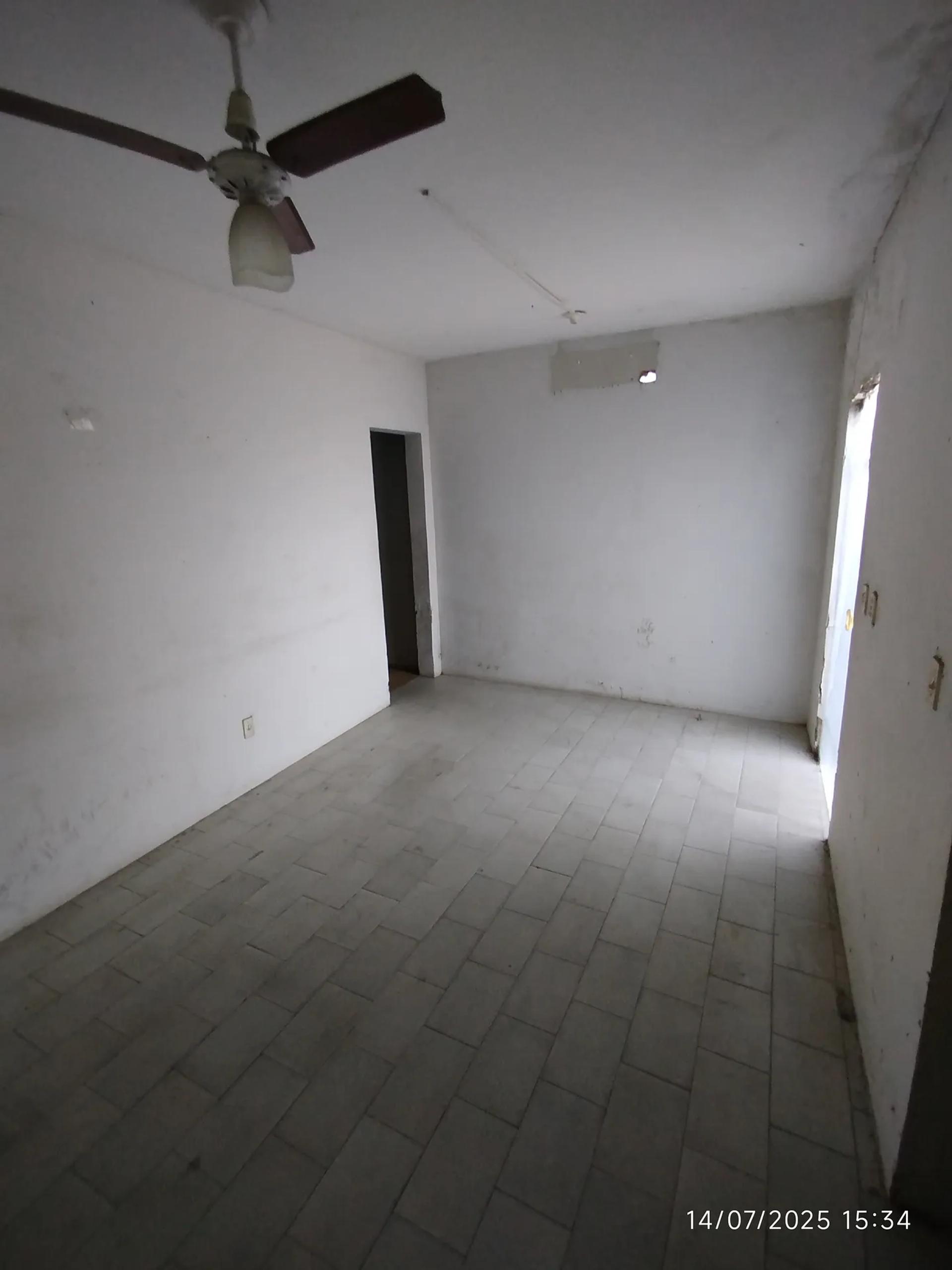 Galpão/Depósito/Armazém na Rua Gentilândia, 131, Jangurussu em Fortaleza, por R$ 8.000/Mês - Viva Real