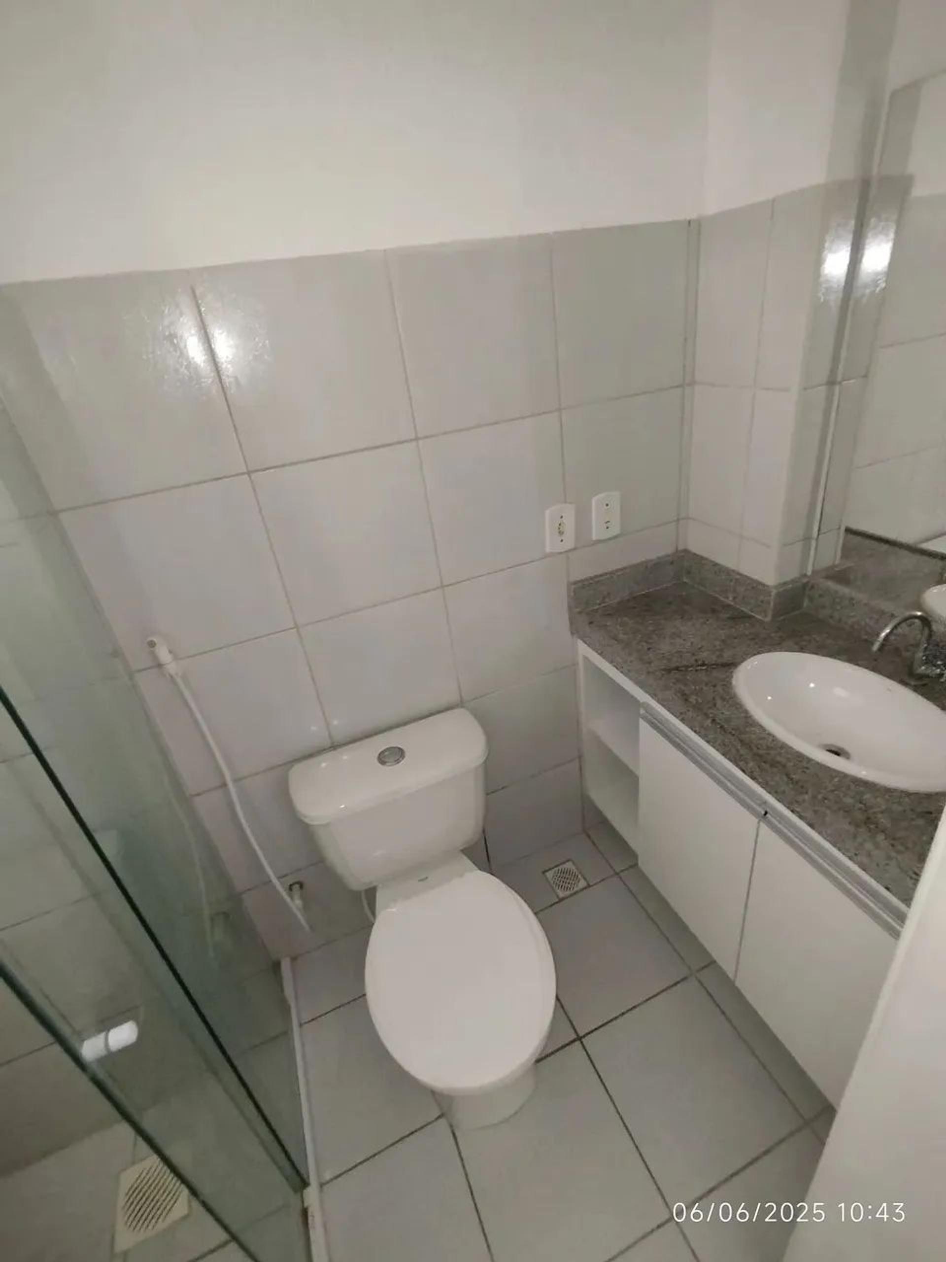 Vende-SE Apartamento Com Pisicna E Projetado Com Elevador Nas Cajazeiras EM Fortaleza CearÁ