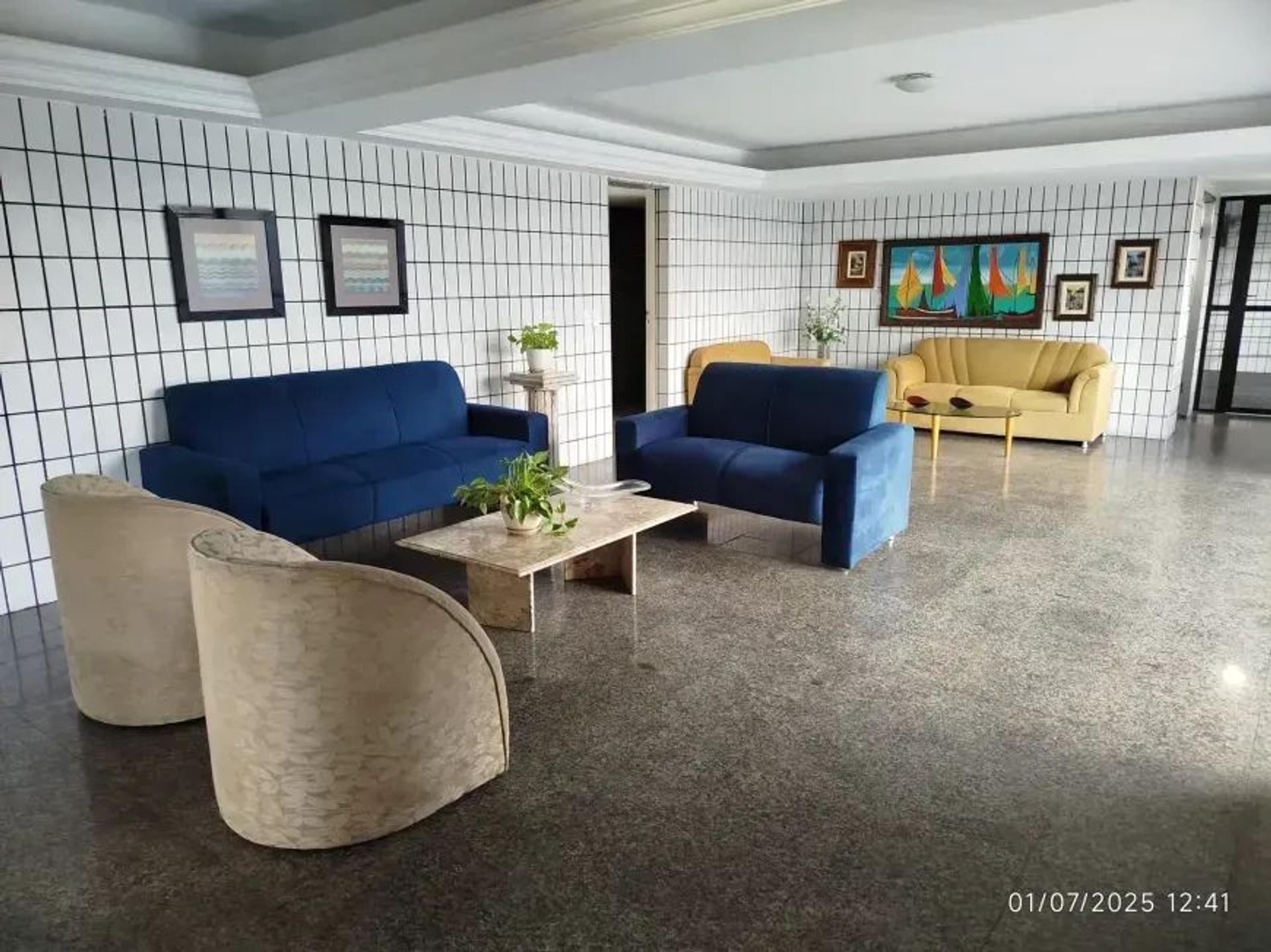 Aluga-SE Apartamento DE 04 Quartos Vizinho A Praça Portugal