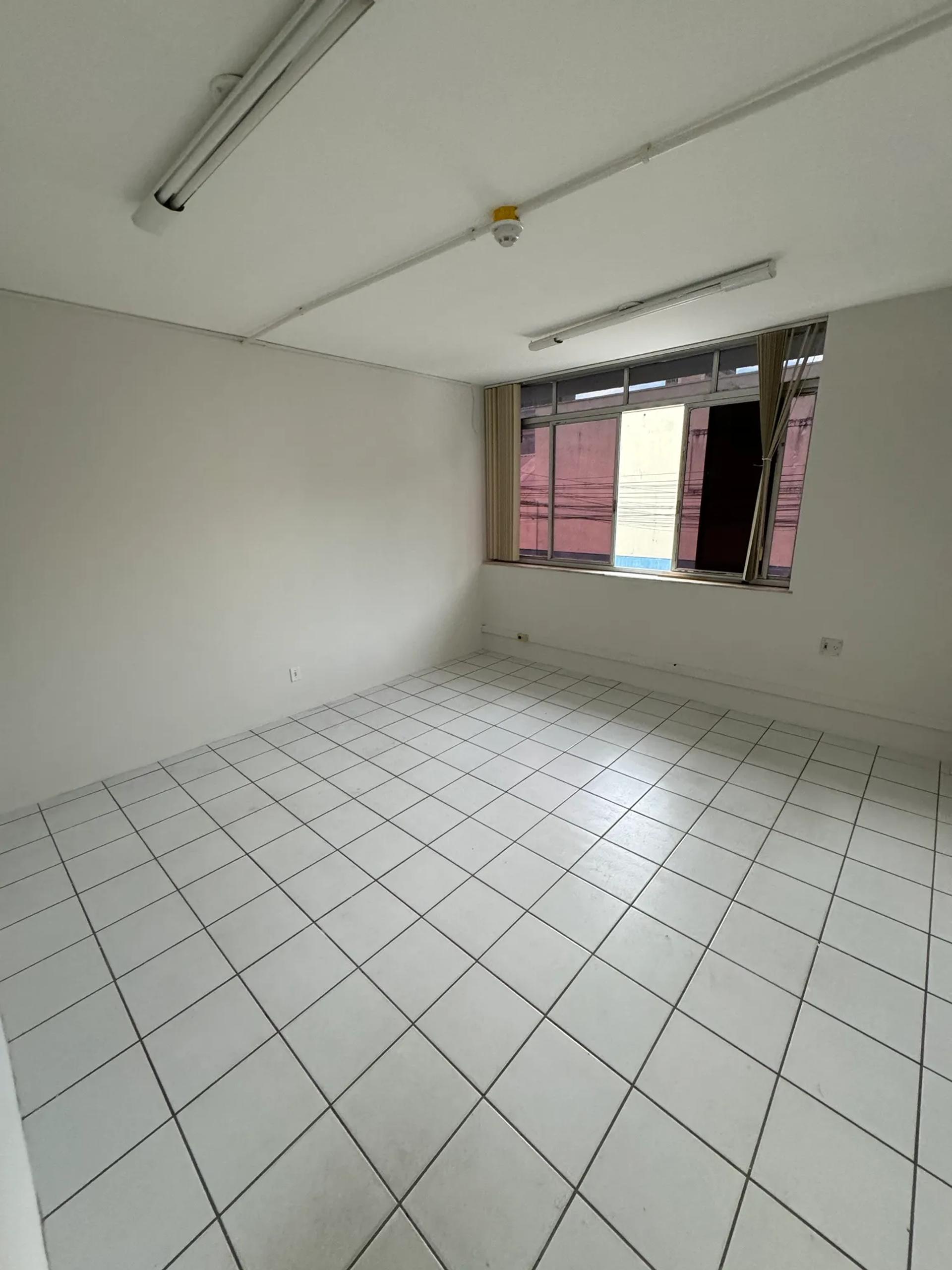 Prédio Comercial na Rua Barão de Aratanha, 100, Centro em Fortaleza, por R$ 50.000/Mês - Viva Real
