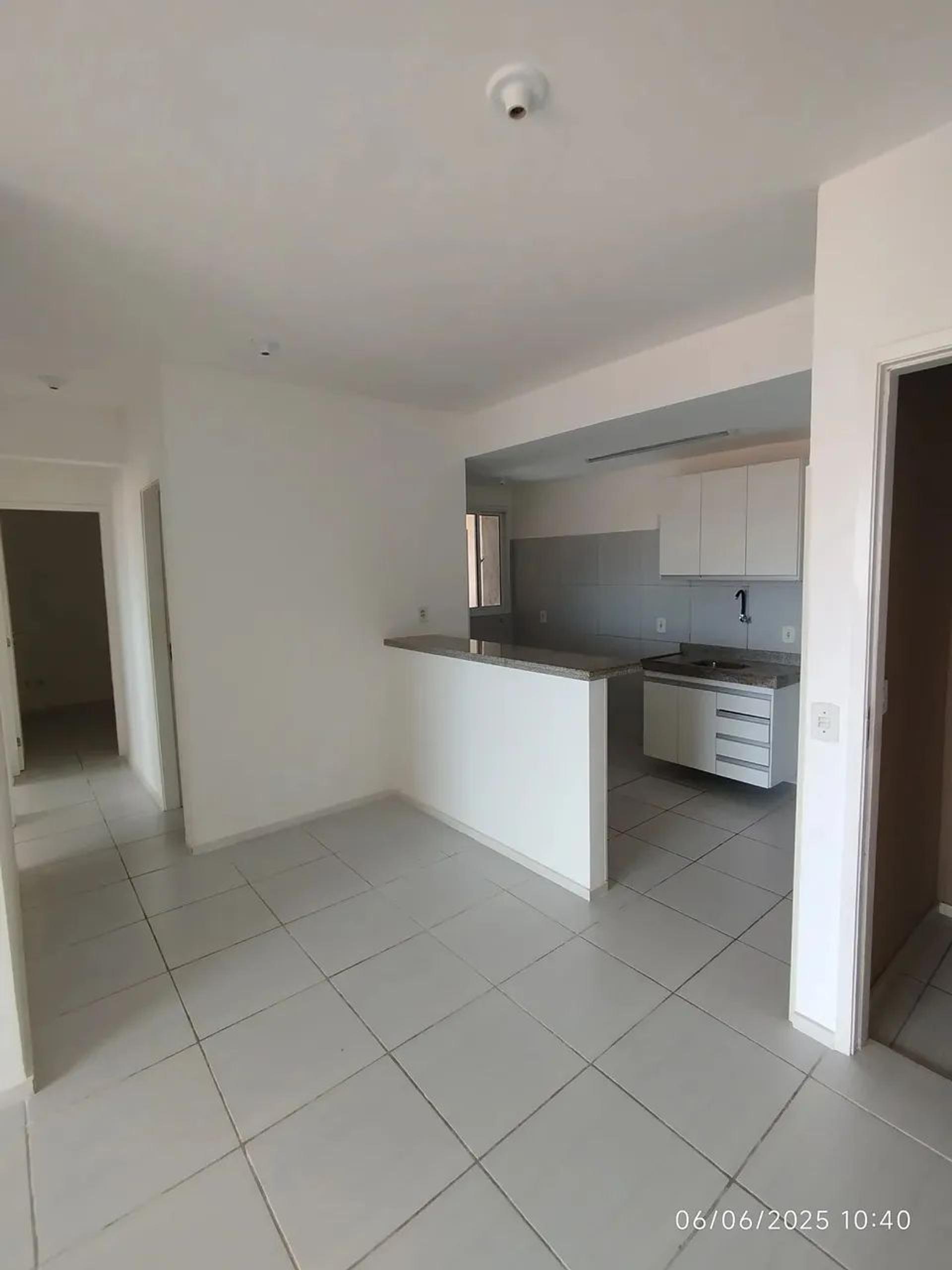 Vende-SE Apartamento Com Pisicna E Projetado Com Elevador Nas Cajazeiras EM Fortaleza CearÁ