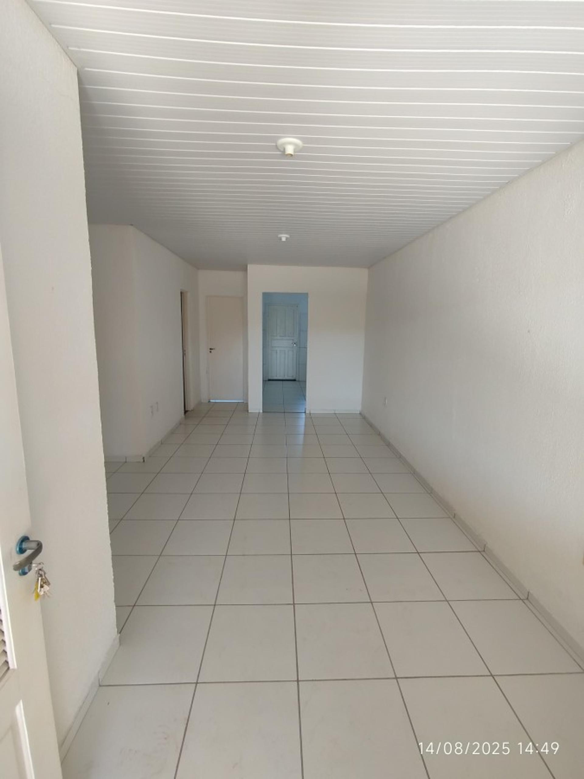 Apartamento para Venda, em Caucaia, bairro Guajiru, 2 dormitórios, 1 banheiro, 1 suíte, 1 vaga - foto 14