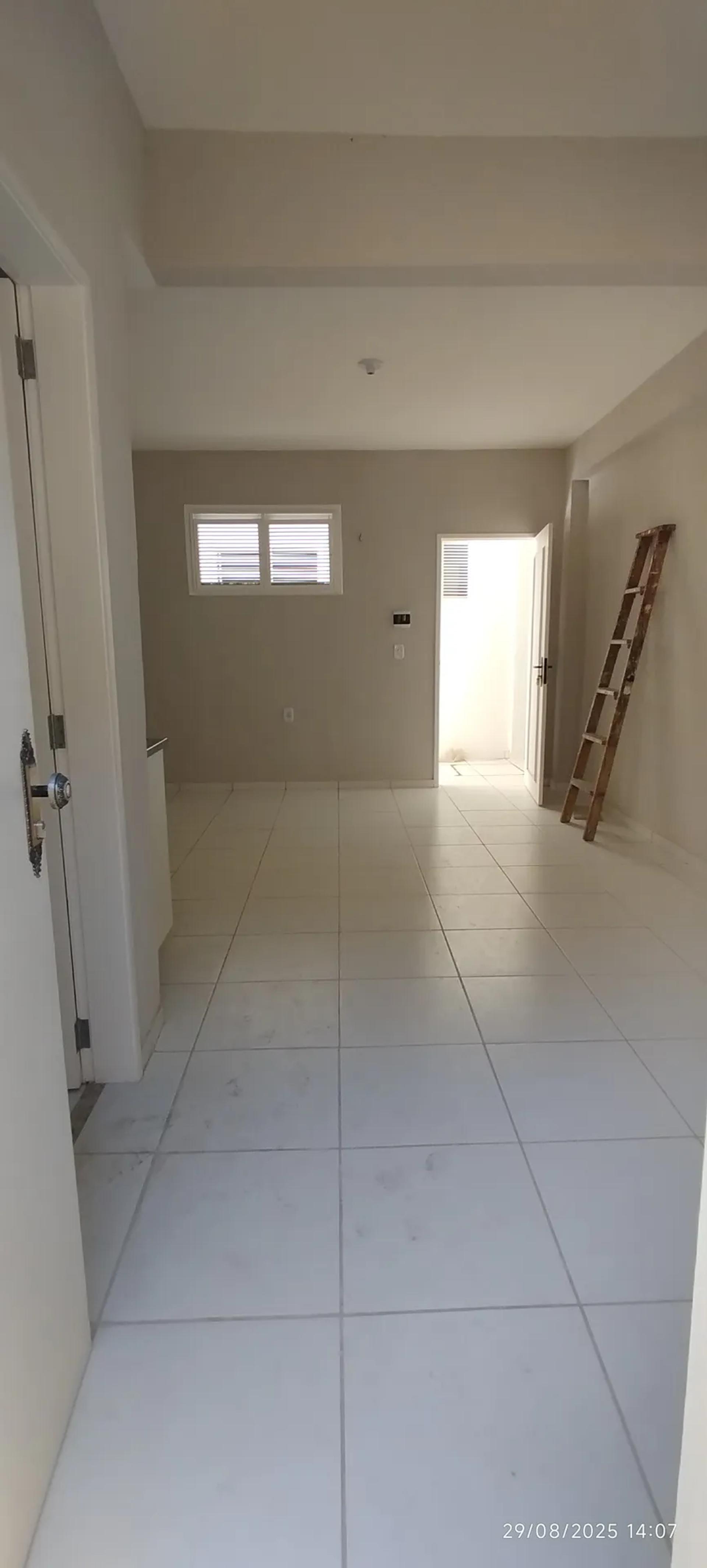 Apartamento na Rua Gonçalves Ledo, 1500, Joaquim Tavora em Fortaleza, por R$ 800/Mês - Viva Real