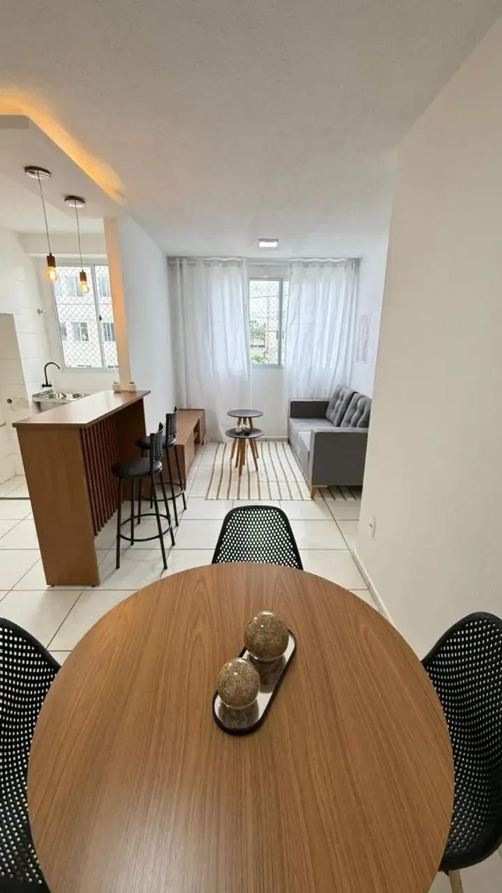 Imóvel para venda tem 46 metros quadrados com 2 quartos em Barroso - Fortaleza - CE