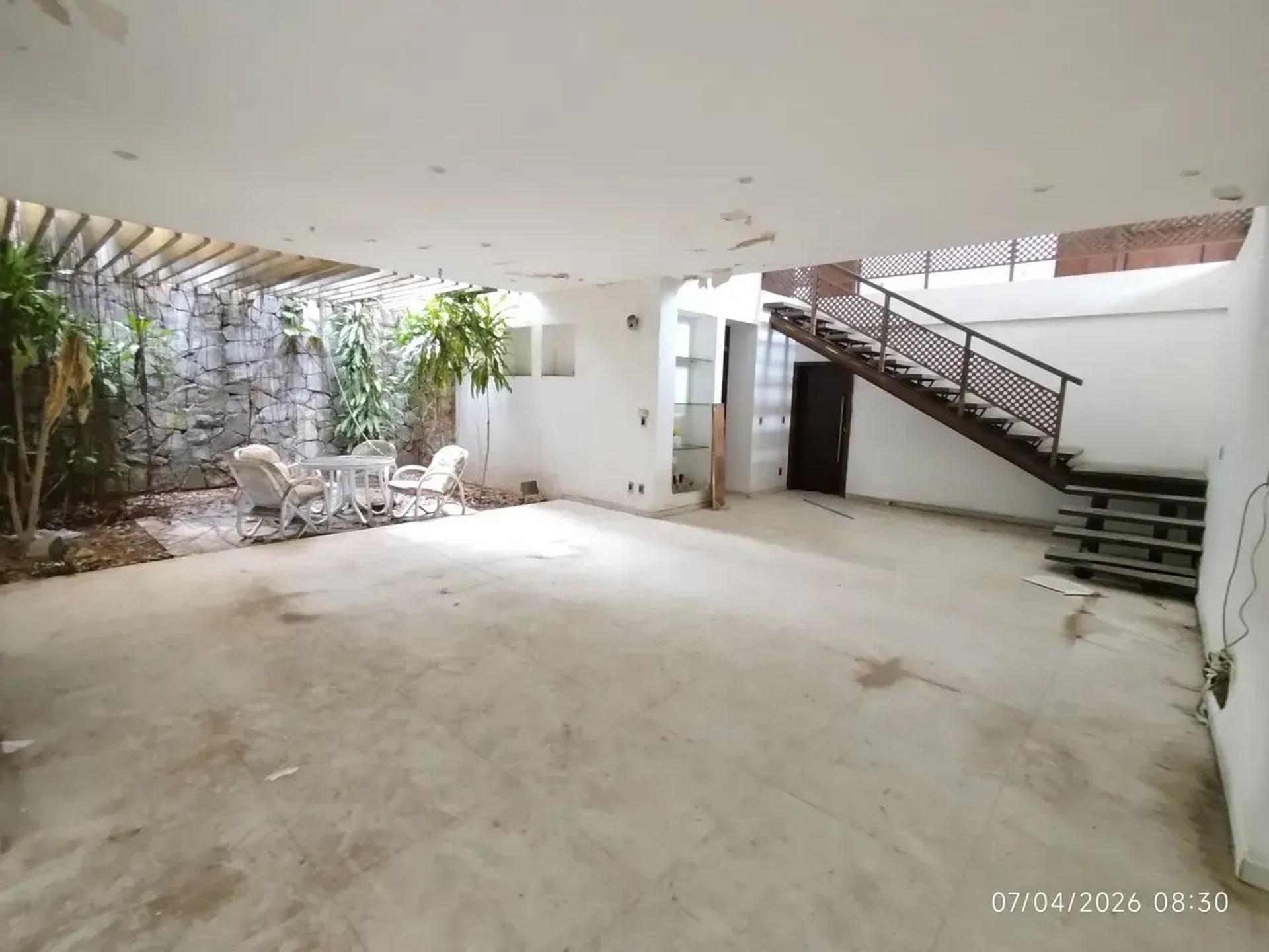 Sobrado para aluguel com 4550 metros quadrados com 5 quartos em Dionisio Torres - Fortaleza - CE