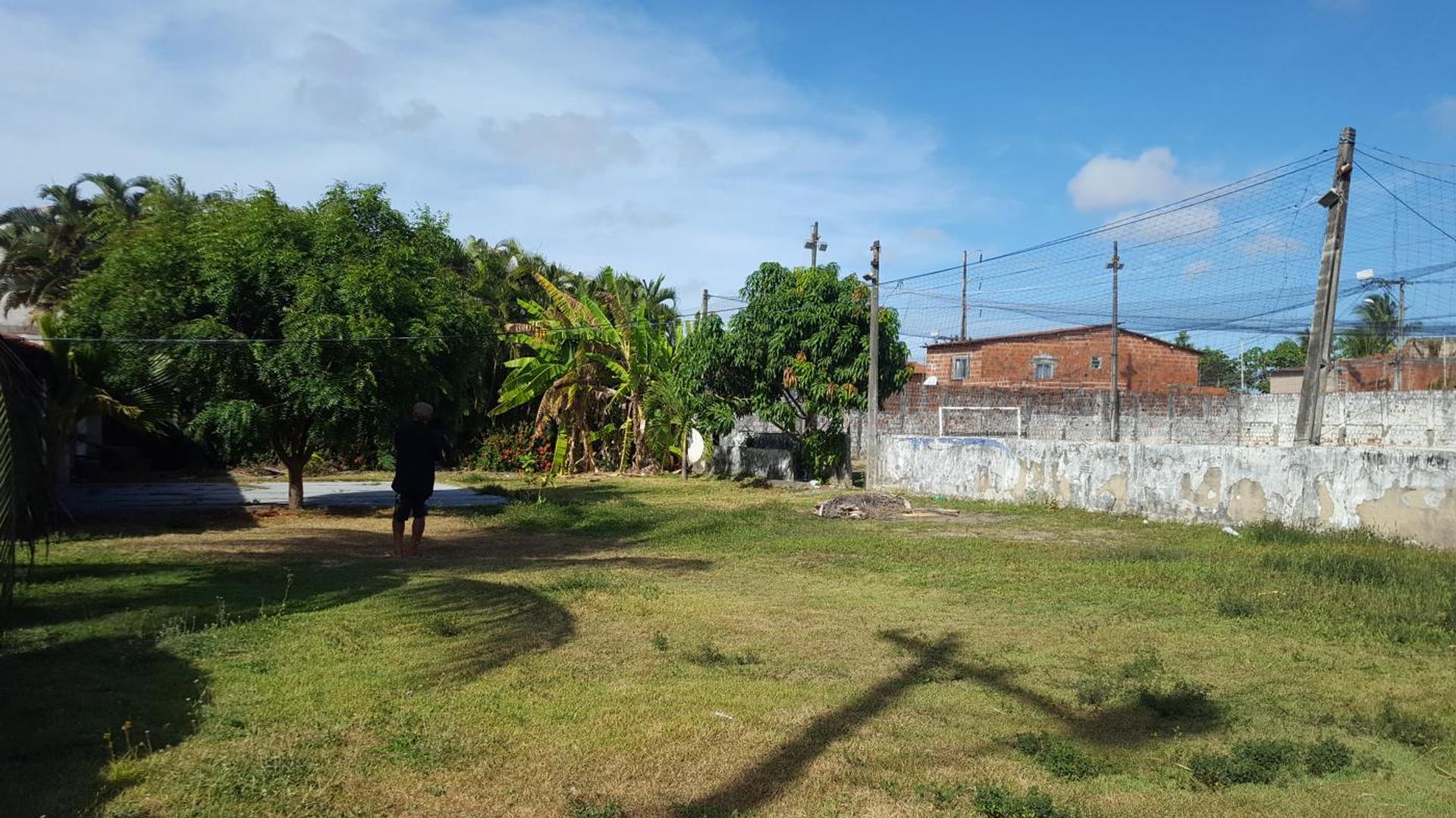 Vende-SE Campo Society Próximo AO Novo Shopping DA AV. Alberto Craveiro
