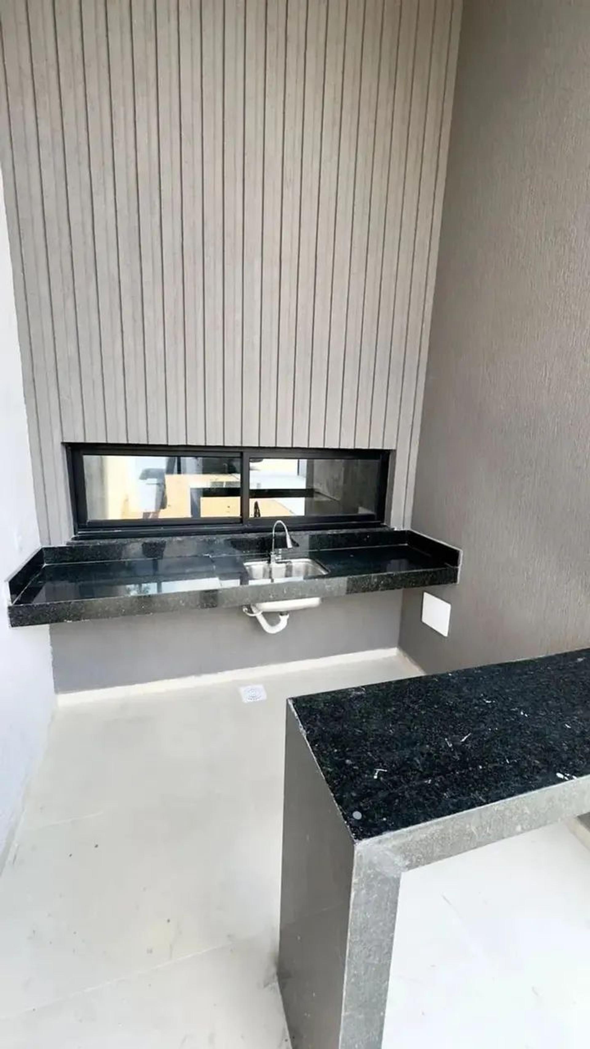 Casa Plana E Solta NA Urucunema NO Eusébio