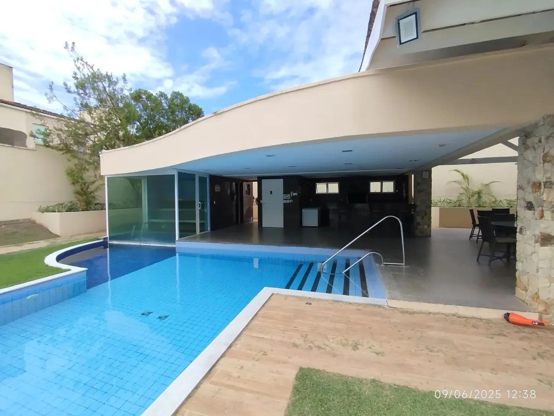 Vende-SE Casa Duplex EM Condomínio NA Precabura Eusébio