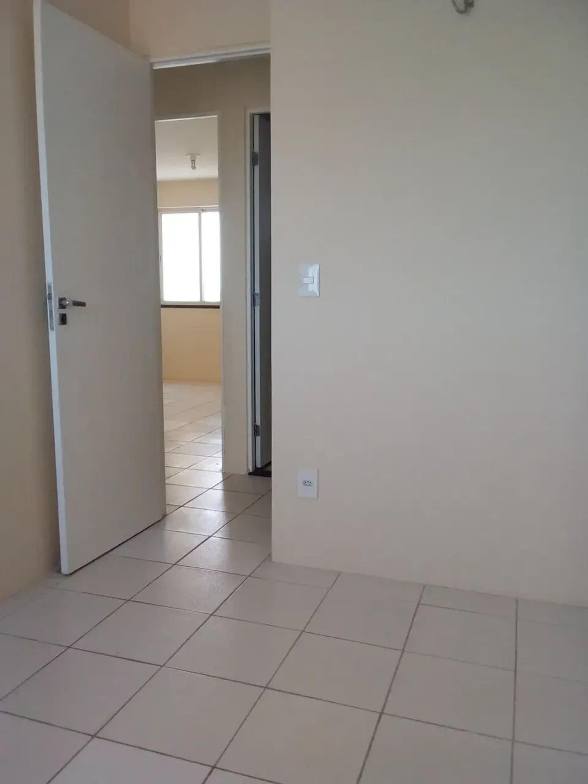 Imóvel para aluguel tem 70 metros quadrados com 3 quartos em Centro - Fortaleza - CE