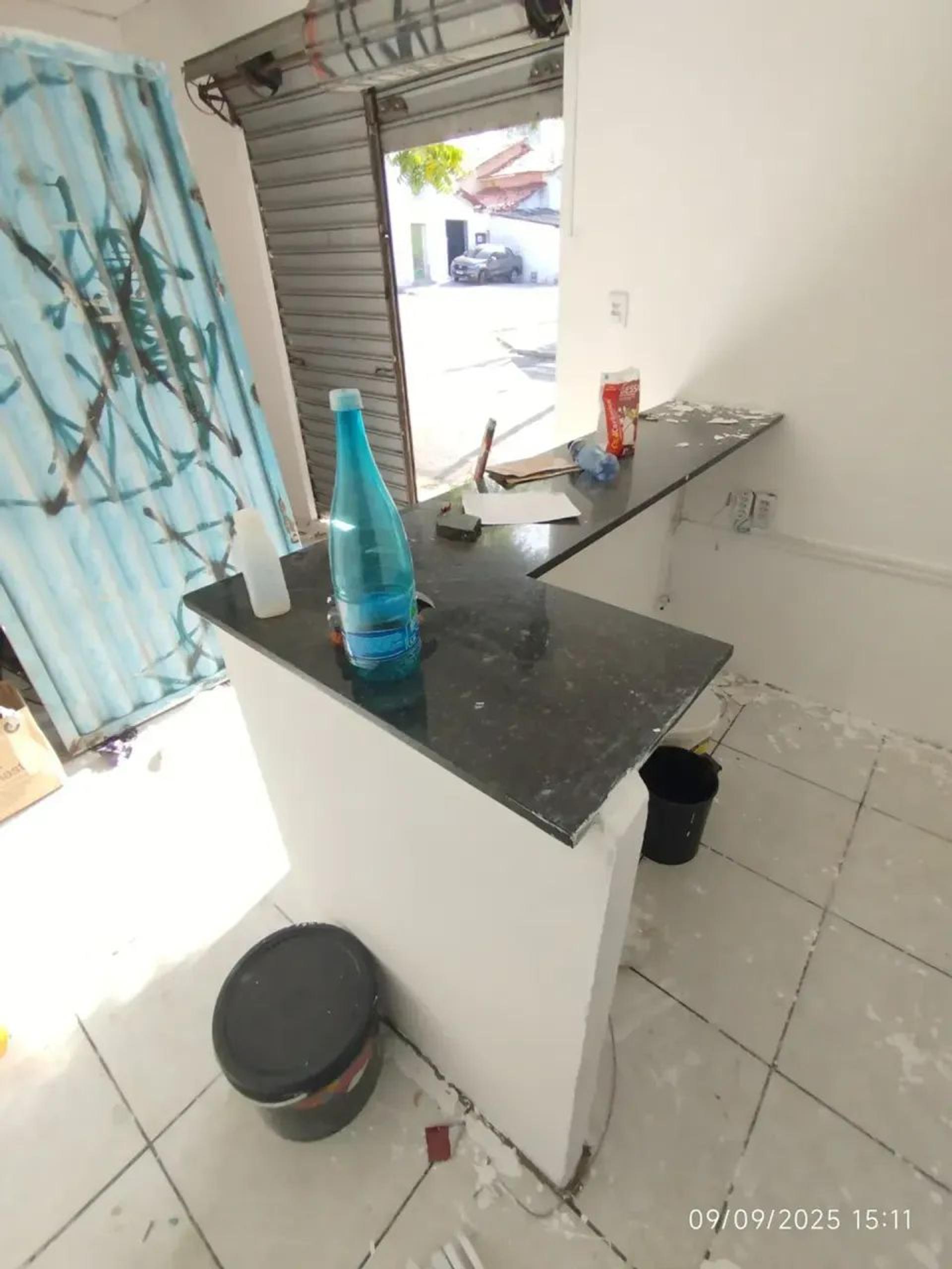 Aluga-SE Ponto Comercial DE Esquina NA Rua Pereira Filgueiras