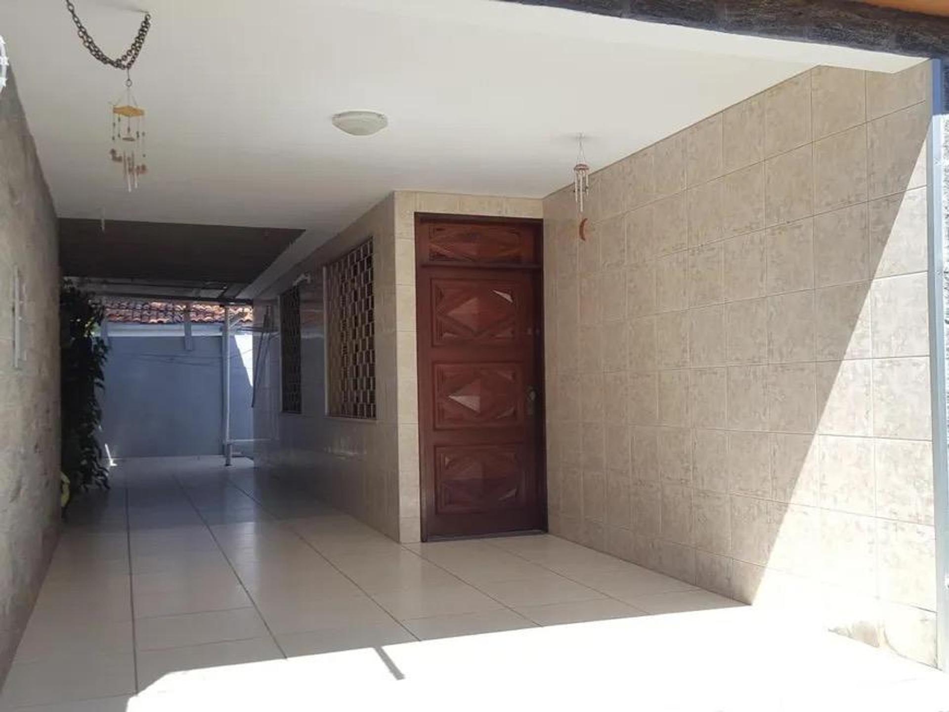 Casa para Venda, em Fortaleza, bairro Cidade 2000, 3 dormitórios, 3 banheiros, 1 suíte, 4 vagas - foto 4