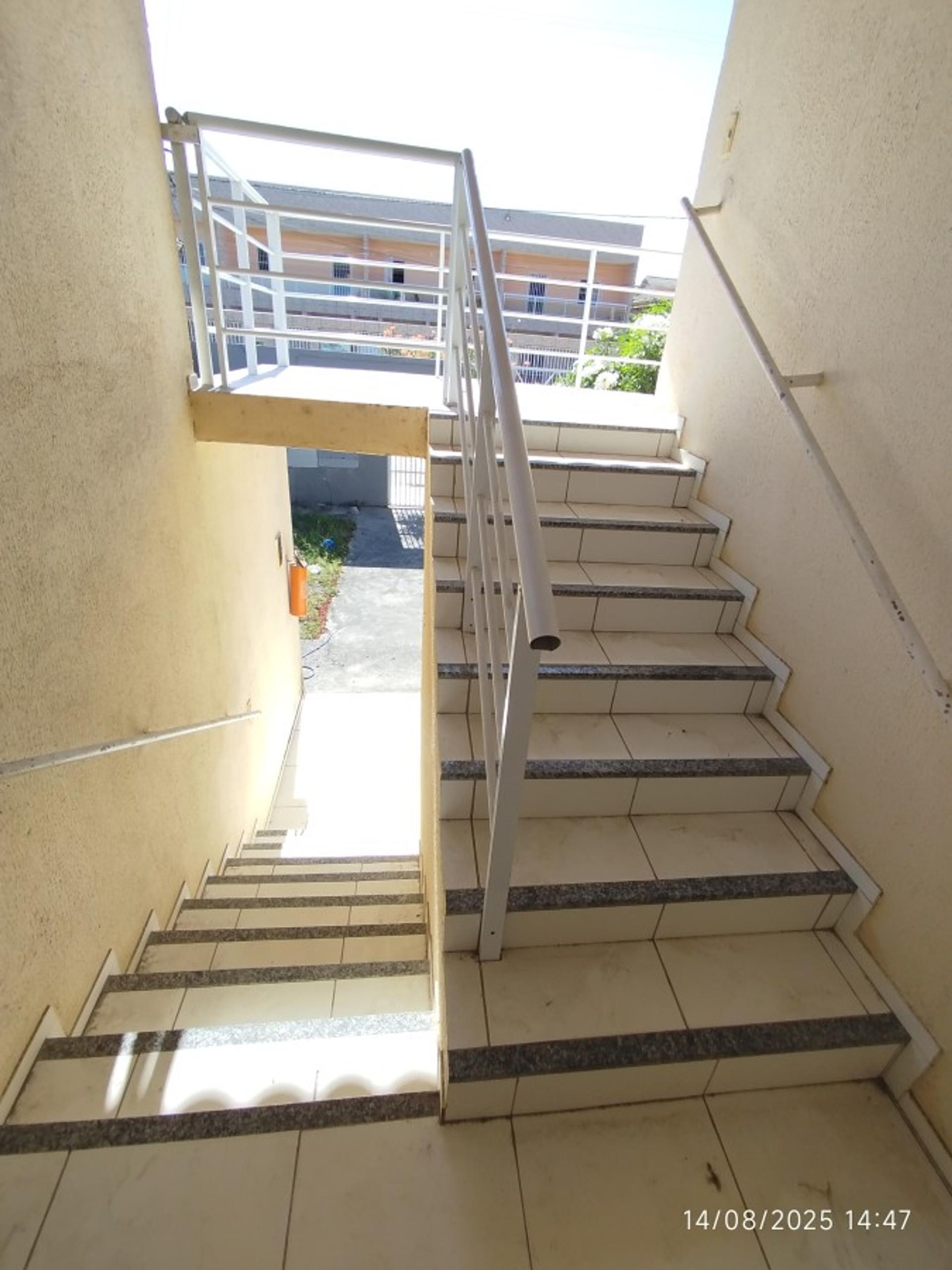 Apartamento para Venda, em Caucaia, bairro Guajiru, 2 dormitórios, 1 banheiro, 1 suíte, 1 vaga - foto 8