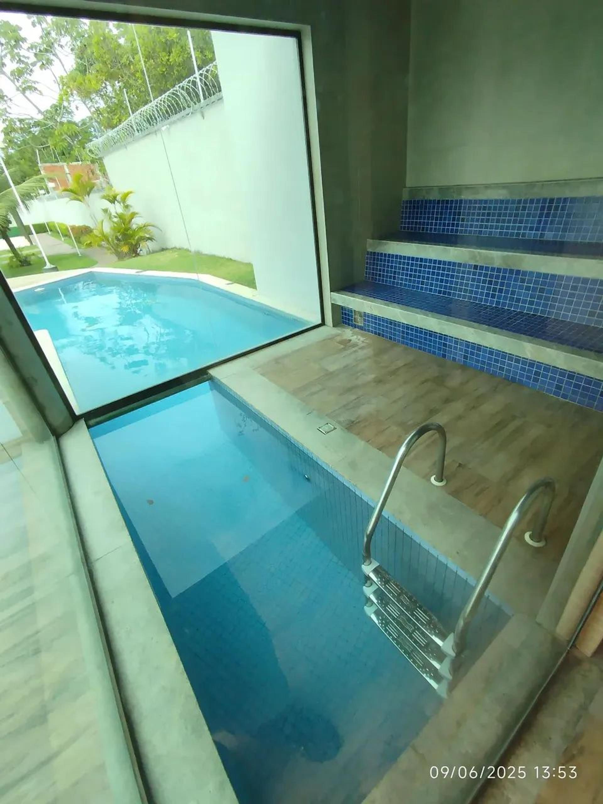 Vende-SE Casa Duplex Próximo AO Shopping DO Eusébio