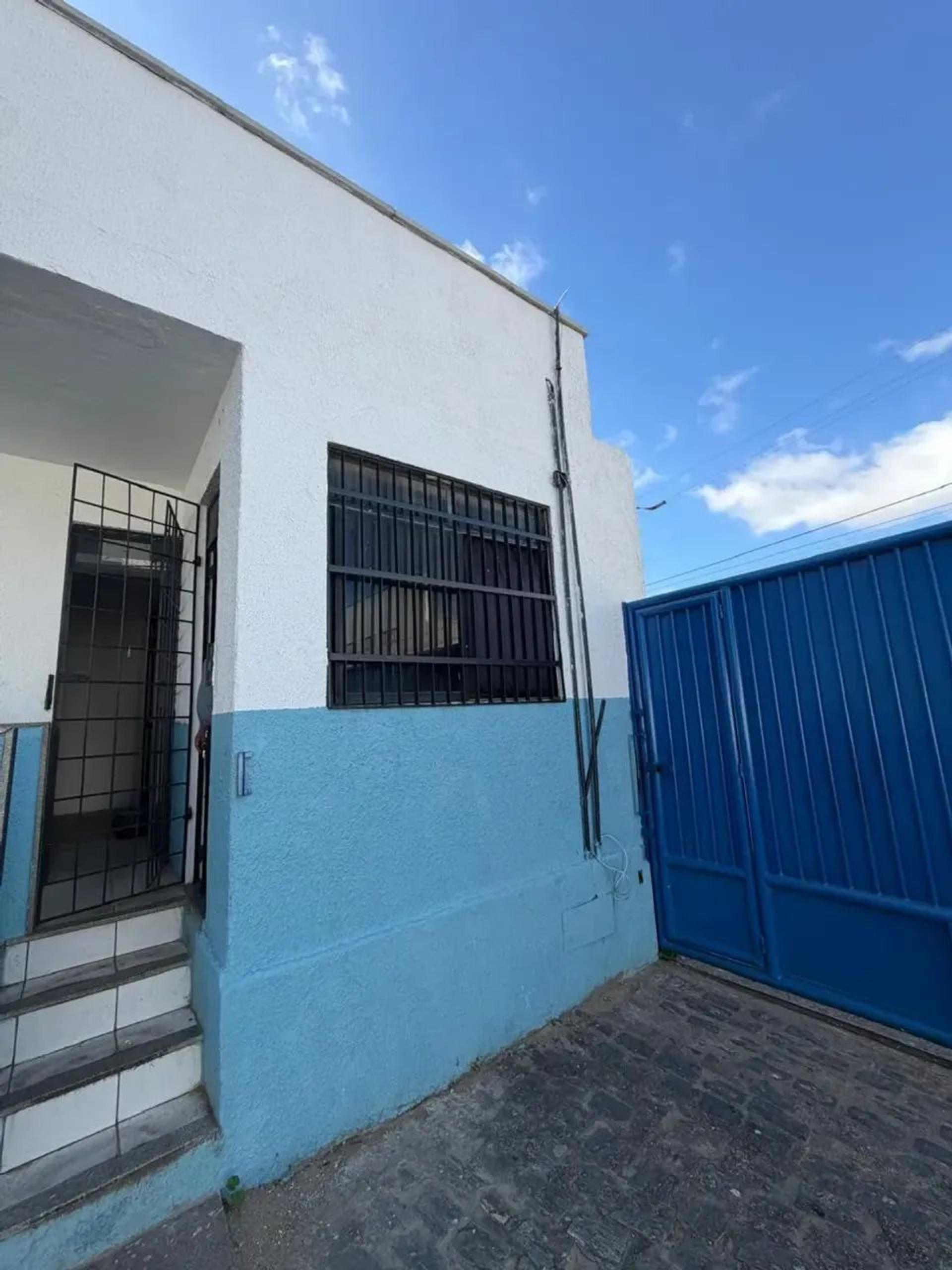 Aluga-Se Galpão Próximo À BR 116