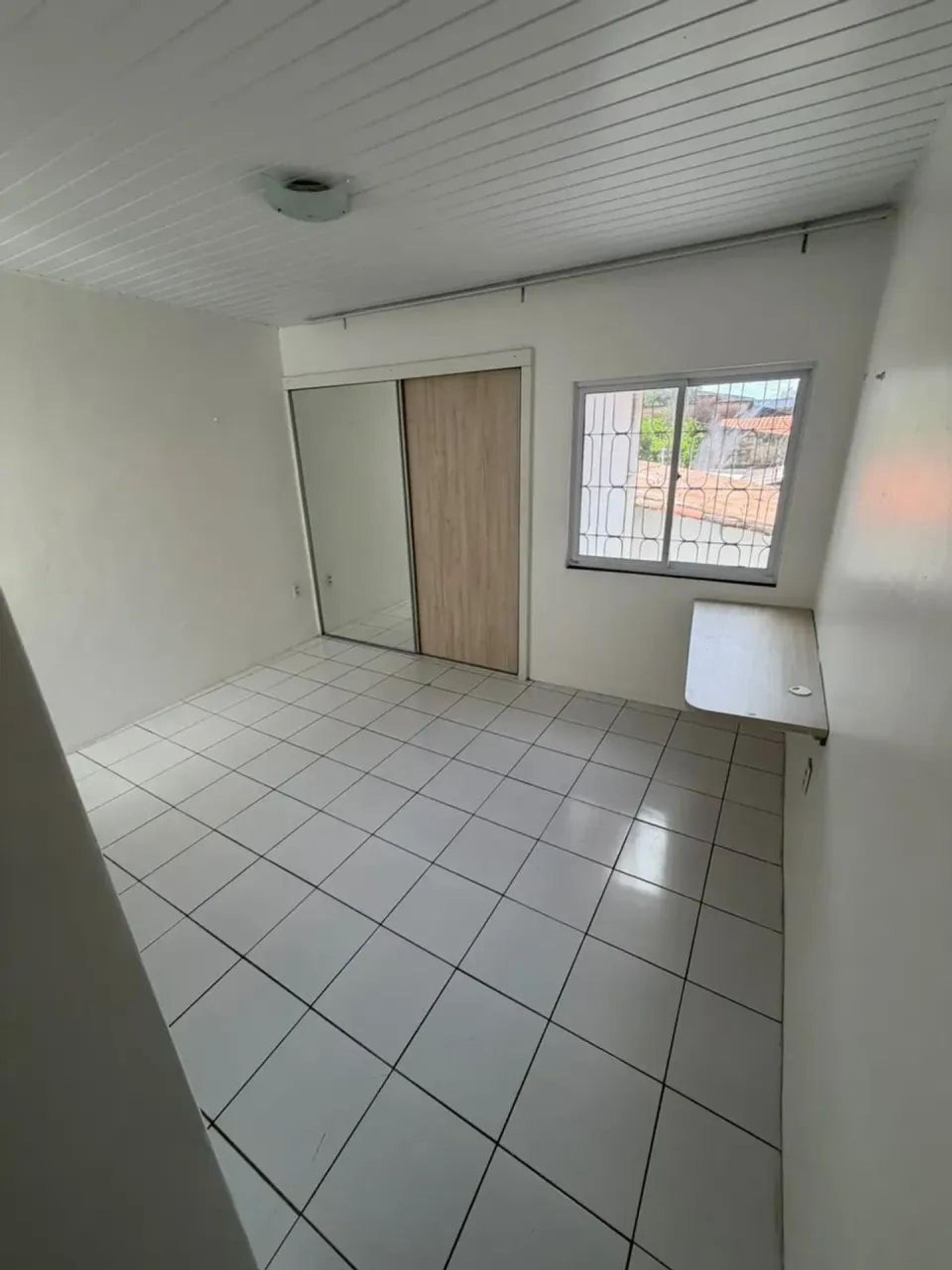 Vende-Se Casa Duplex Na Pereira Filgueiras