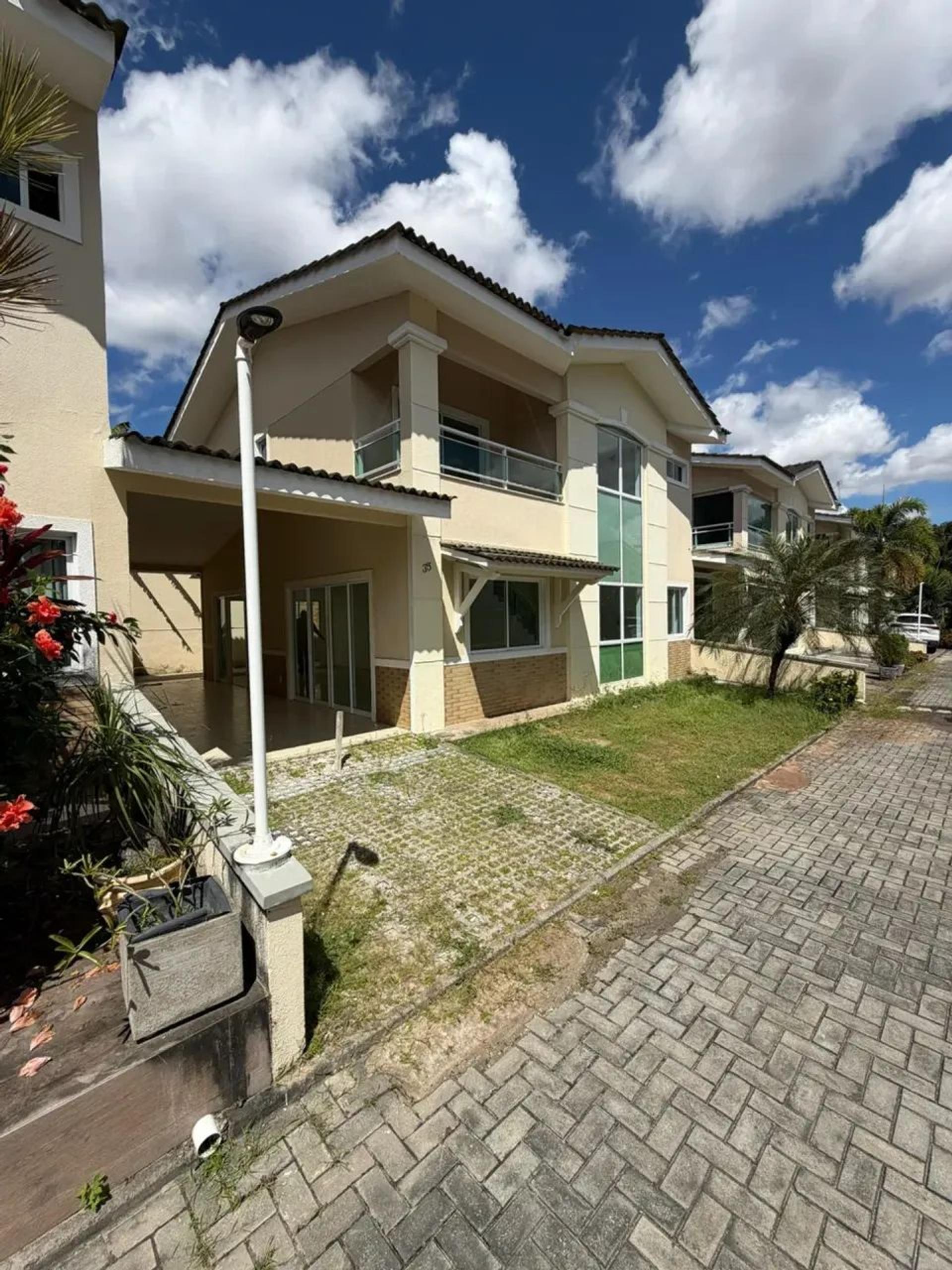 Casa Para Venda Na Lagoa Redonda Próx. à Maestro Lisboa