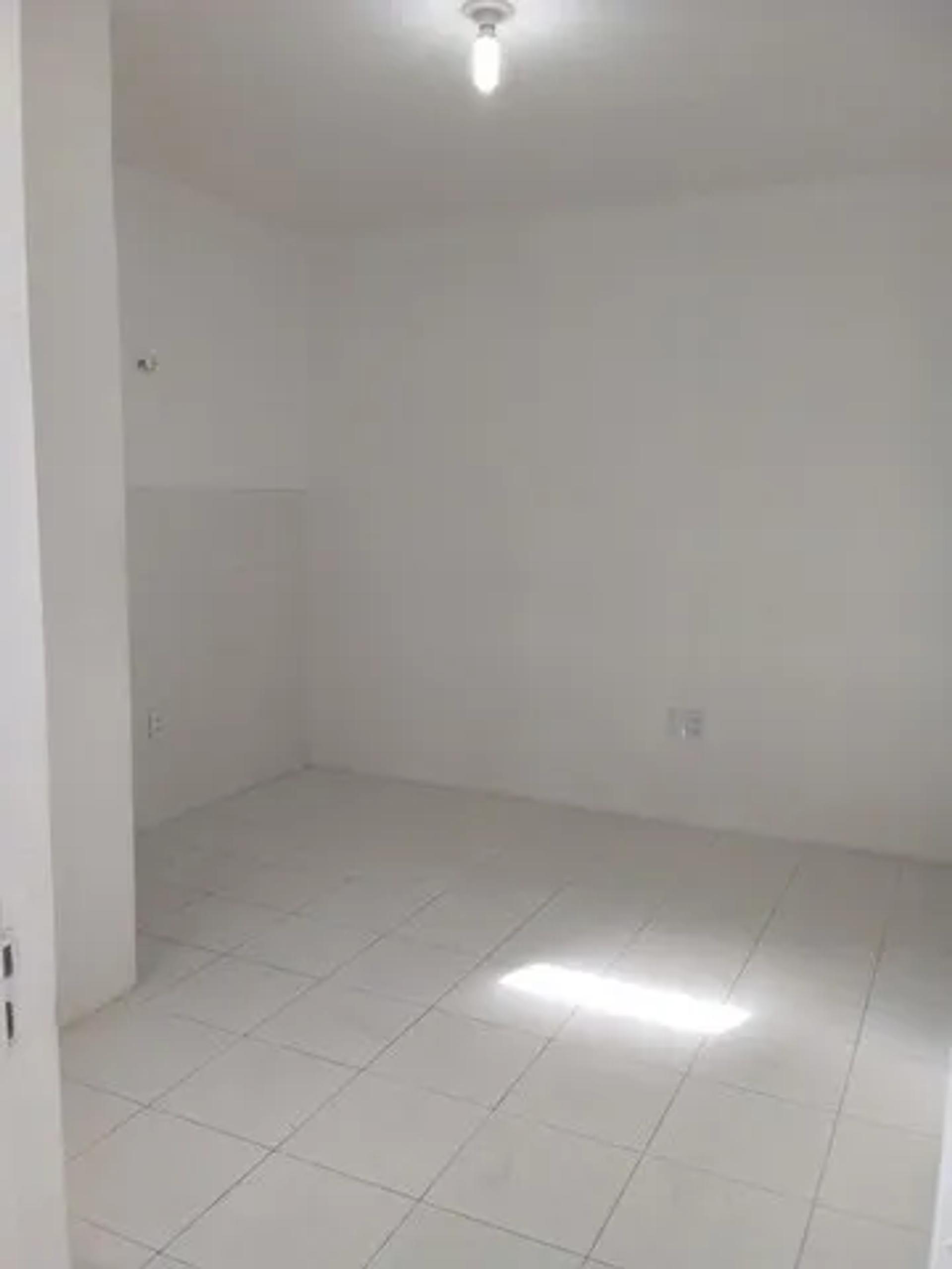 Kitnet na Avenida João Pessoa, 5400, Parangaba em Fortaleza, por R$ 600/Mês - Viva Real