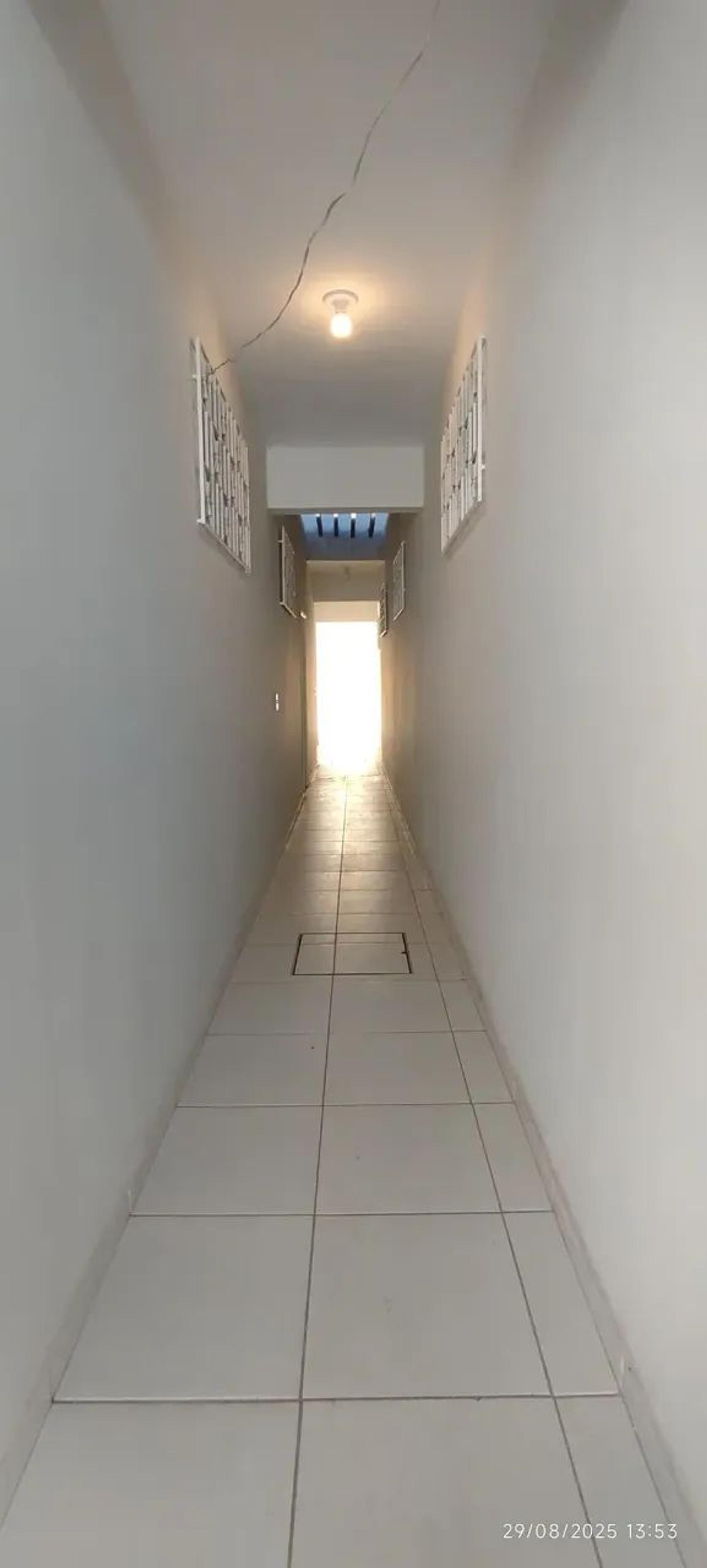 Aluga-SE Apartamento NO Joaquim Távora NA Rua Gonçalves Ledo