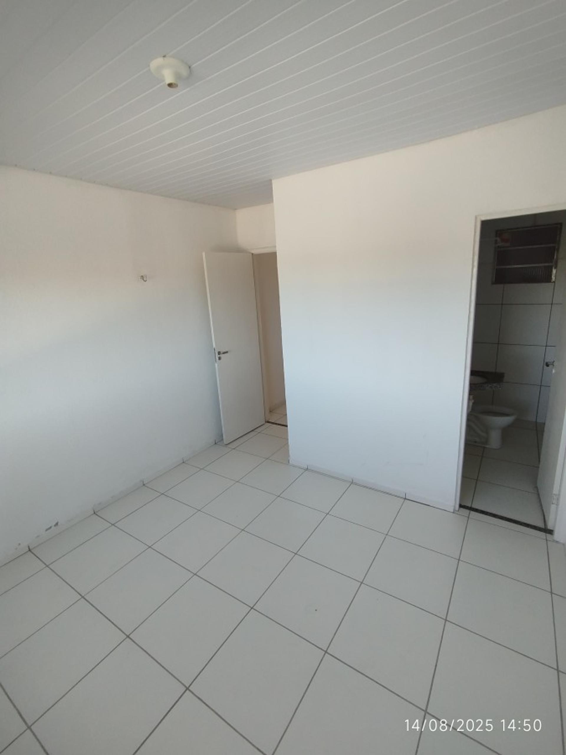 Apartamento para Venda, em Caucaia, bairro Guajiru, 2 dormitórios, 1 banheiro, 1 suíte, 1 vaga - foto 25