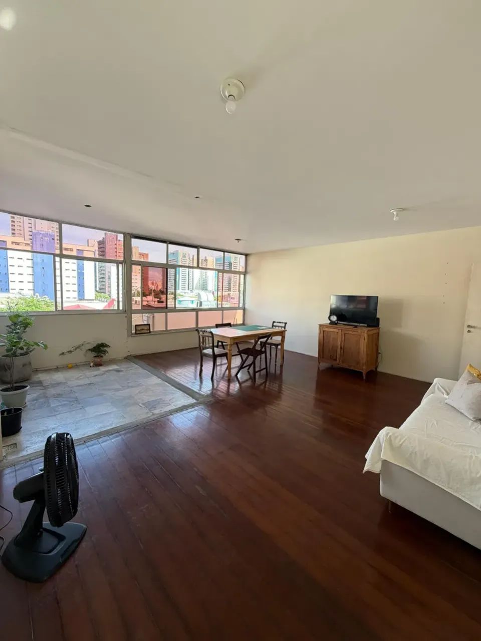 Apartamento amplo para reformar – Excelente oportunidade!