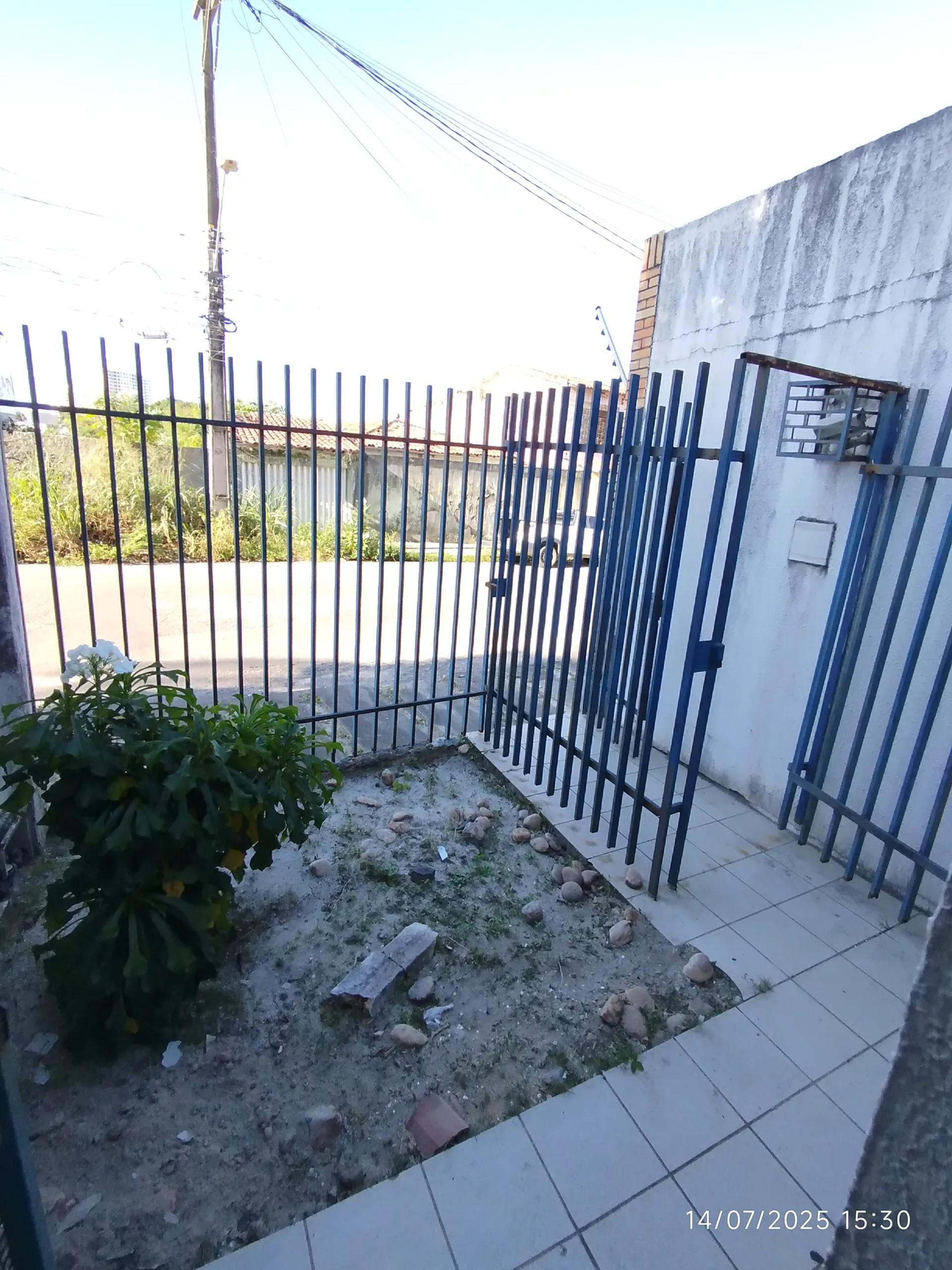 Galpão/Depósito/Armazém na Rua Gentilândia, 131, Jangurussu em Fortaleza, por R$ 8.000/Mês - Viva Real