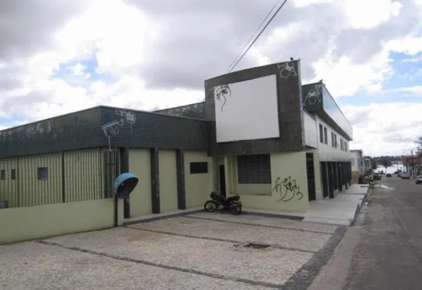 Prédio Comercial para Venda, em Fortaleza, bairro Parangaba, 15 banheiros - foto 1
