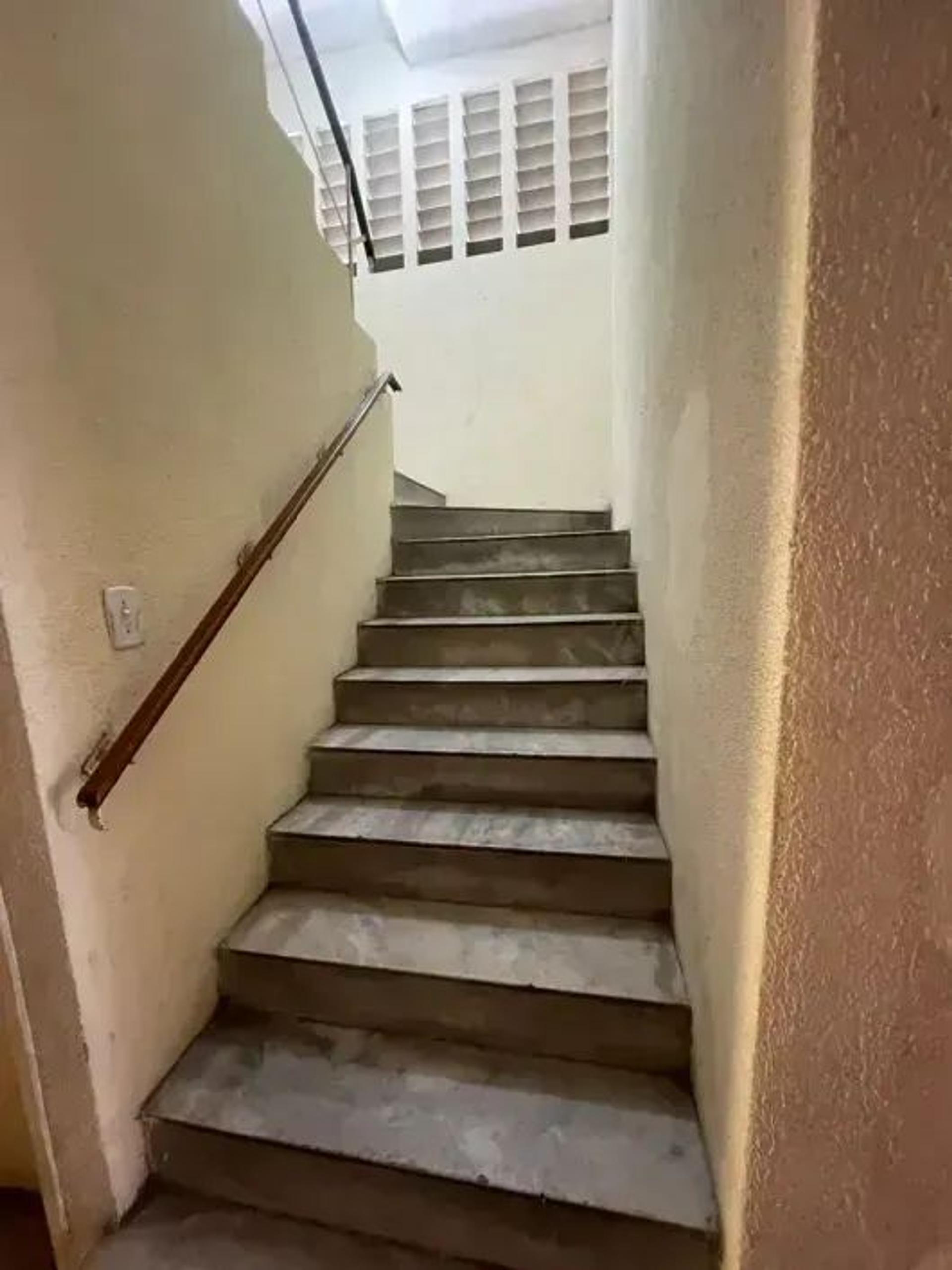 Imóvel para aluguel tem 90 metros quadrados com 2 quartos em Centro - Fortaleza - CE