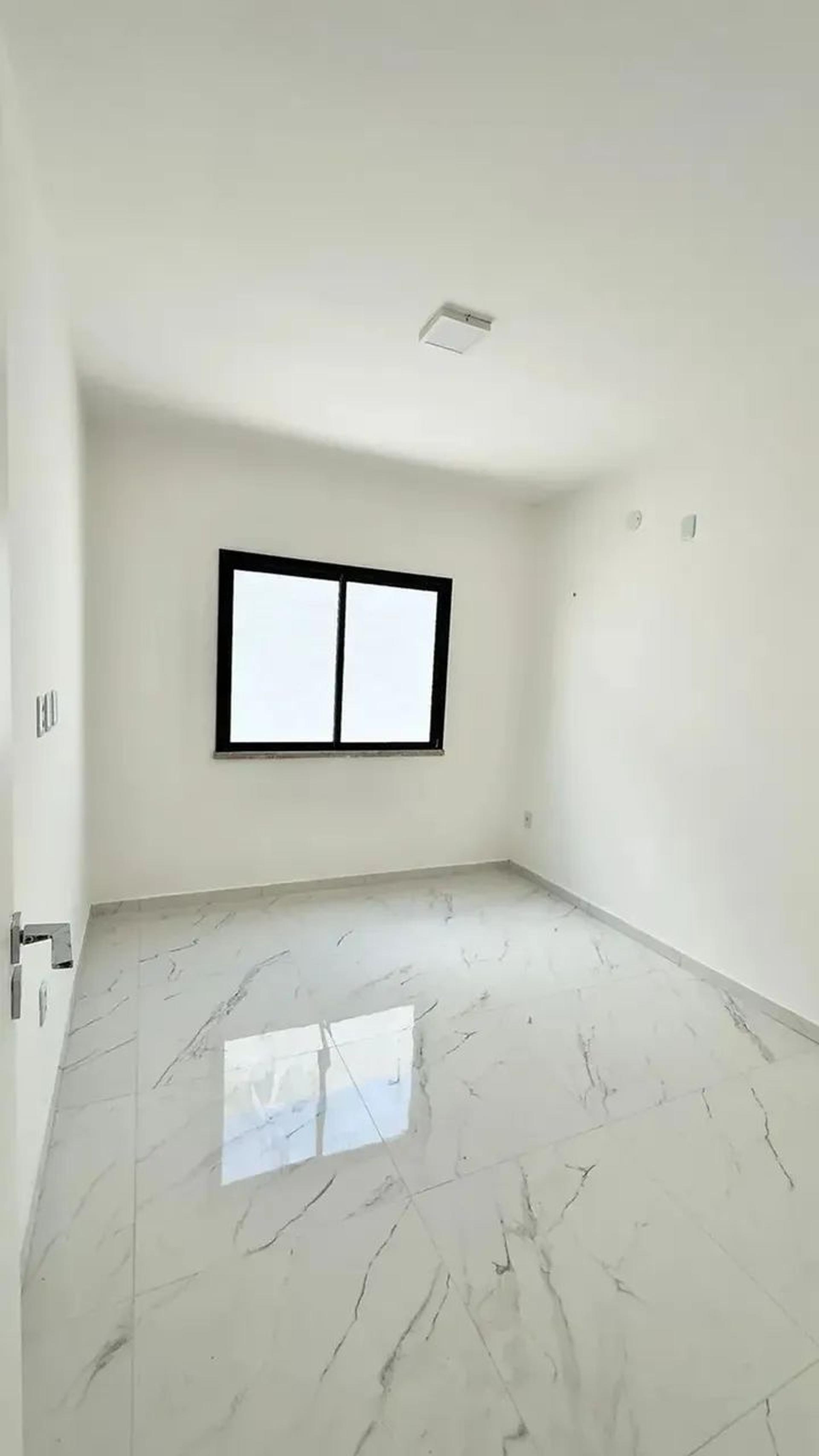 Casa Plana E Solta NA Urucunema NO Eusébio