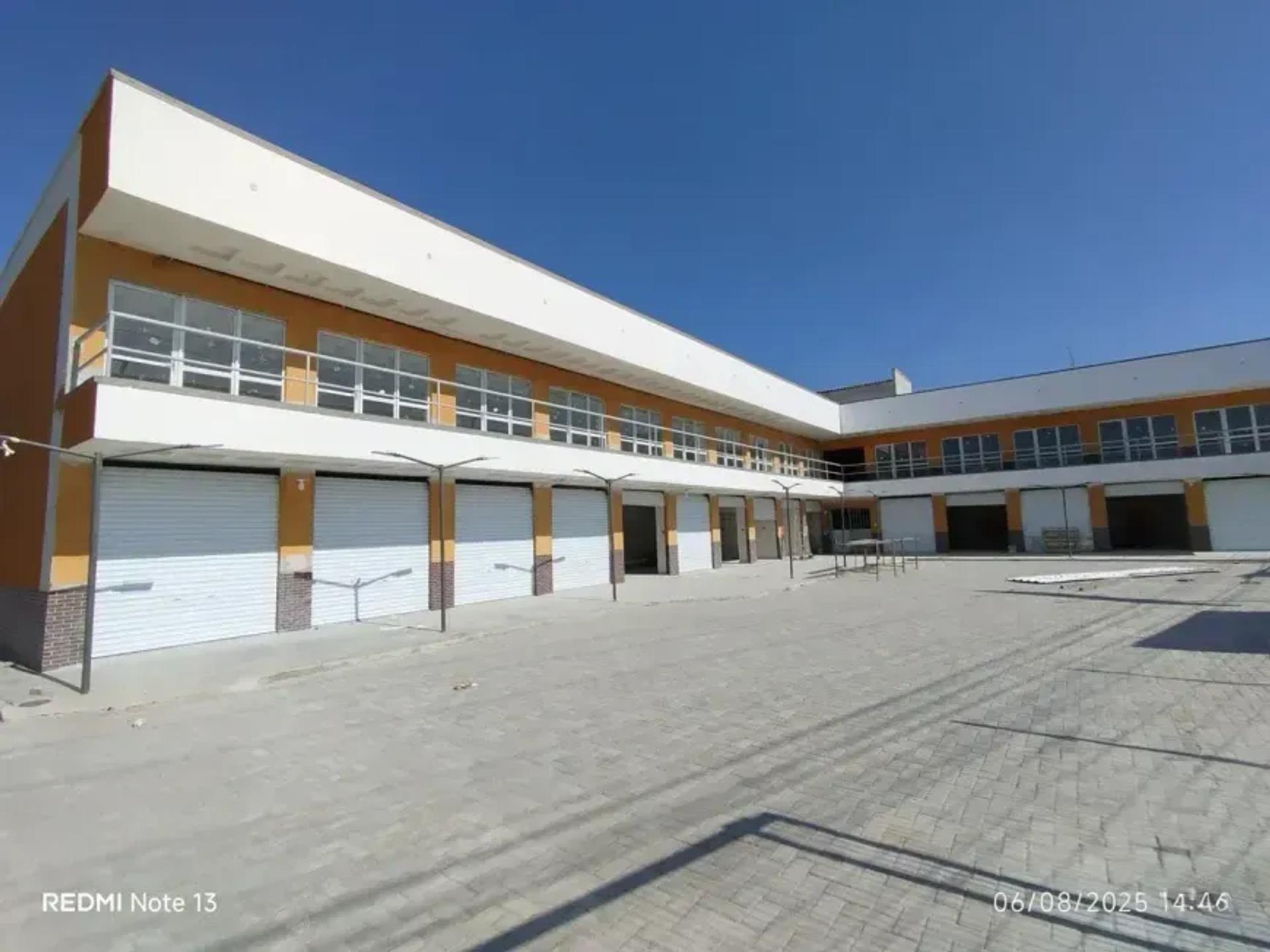 Ponto Comercial na Avenida General Osório de Paiva, Siqueira em Fortaleza, por R$ 1.200/Mês - Viva Real
