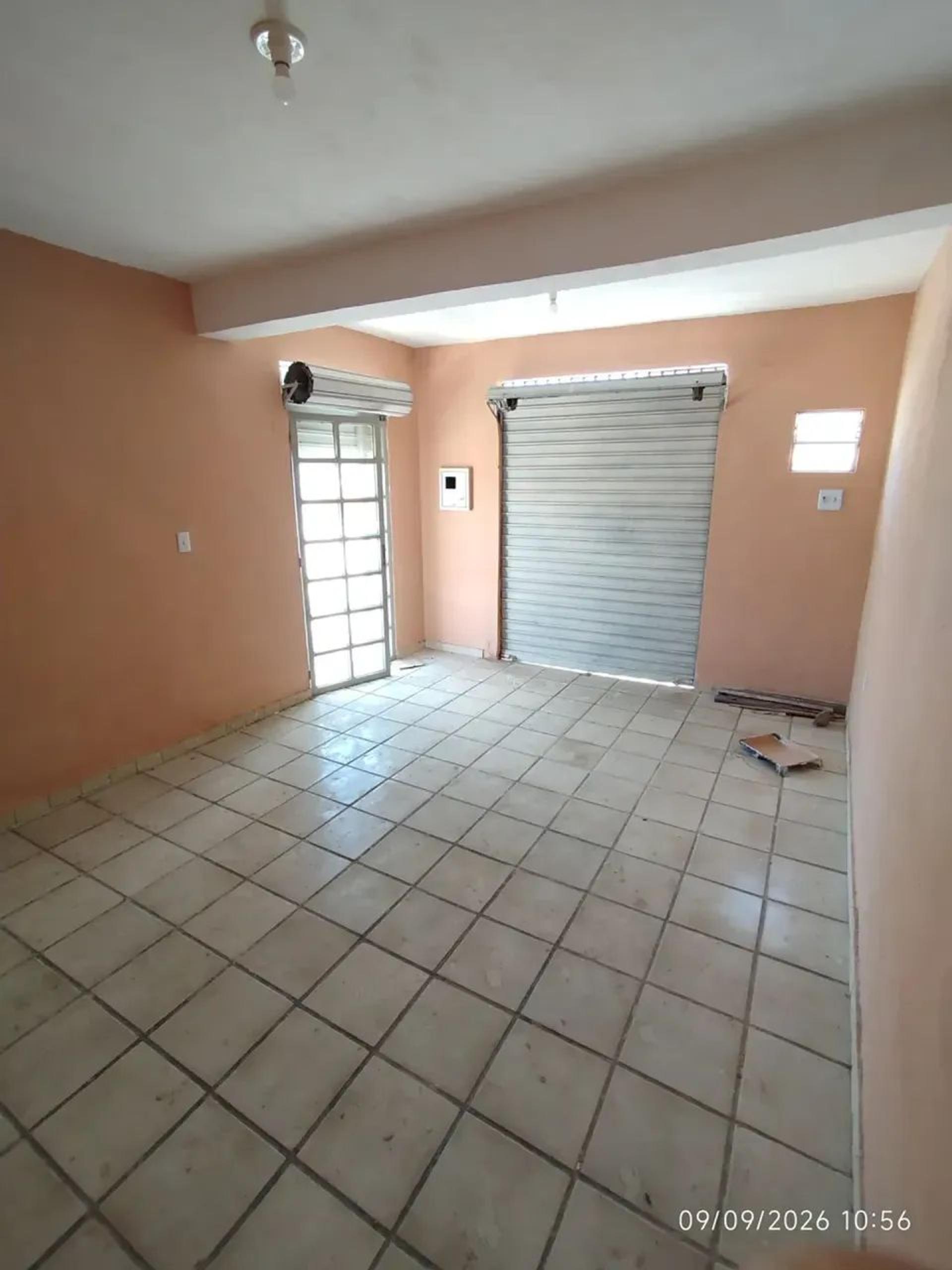 Imóvel para aluguel possui 45 metros quadrados em Damas - Fortaleza - CE