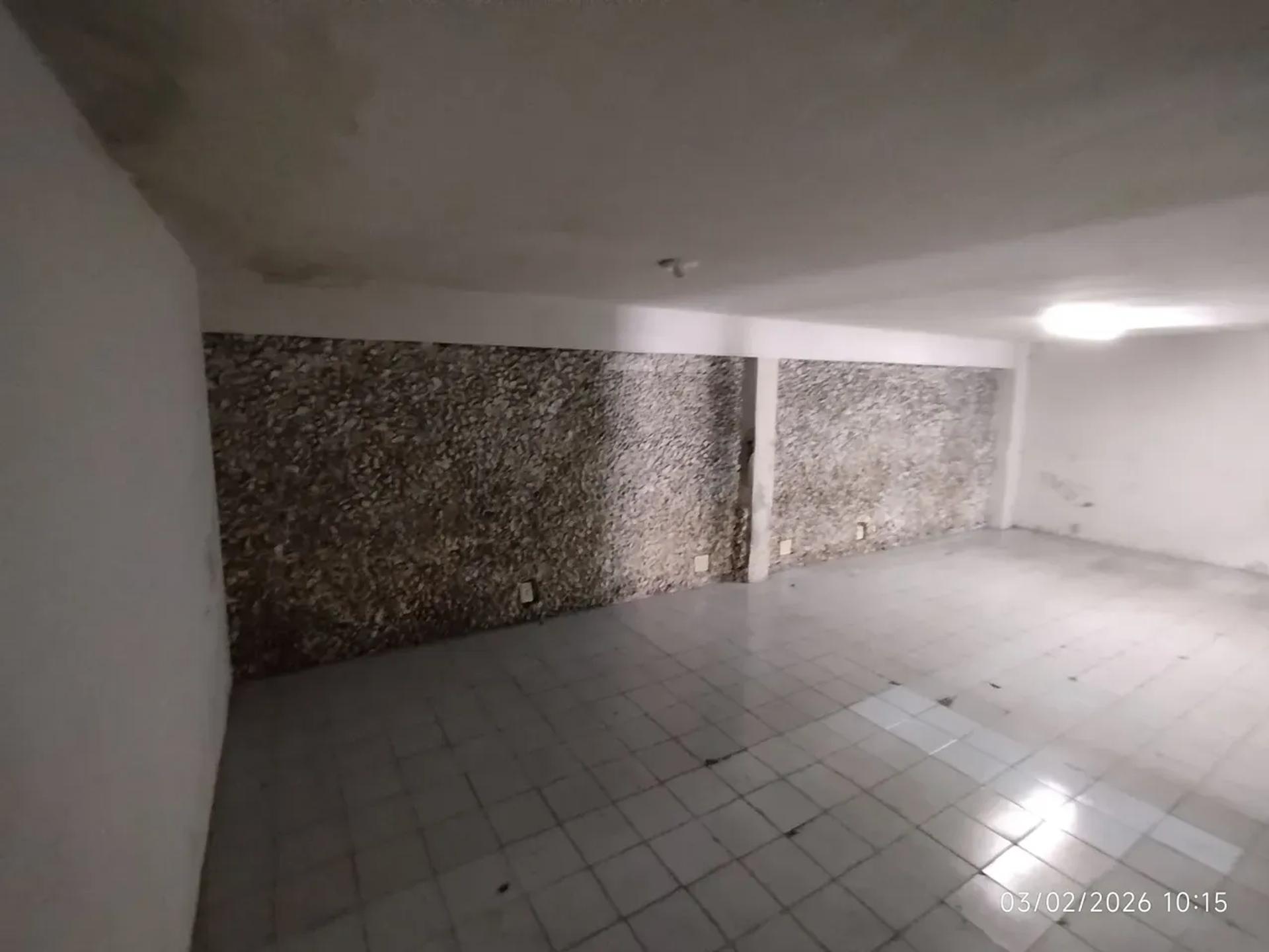 Ponto Comercial na Avenida Duque de Caxias, 849, Centro em Fortaleza, por R$ 3.500/Mês - Viva Real