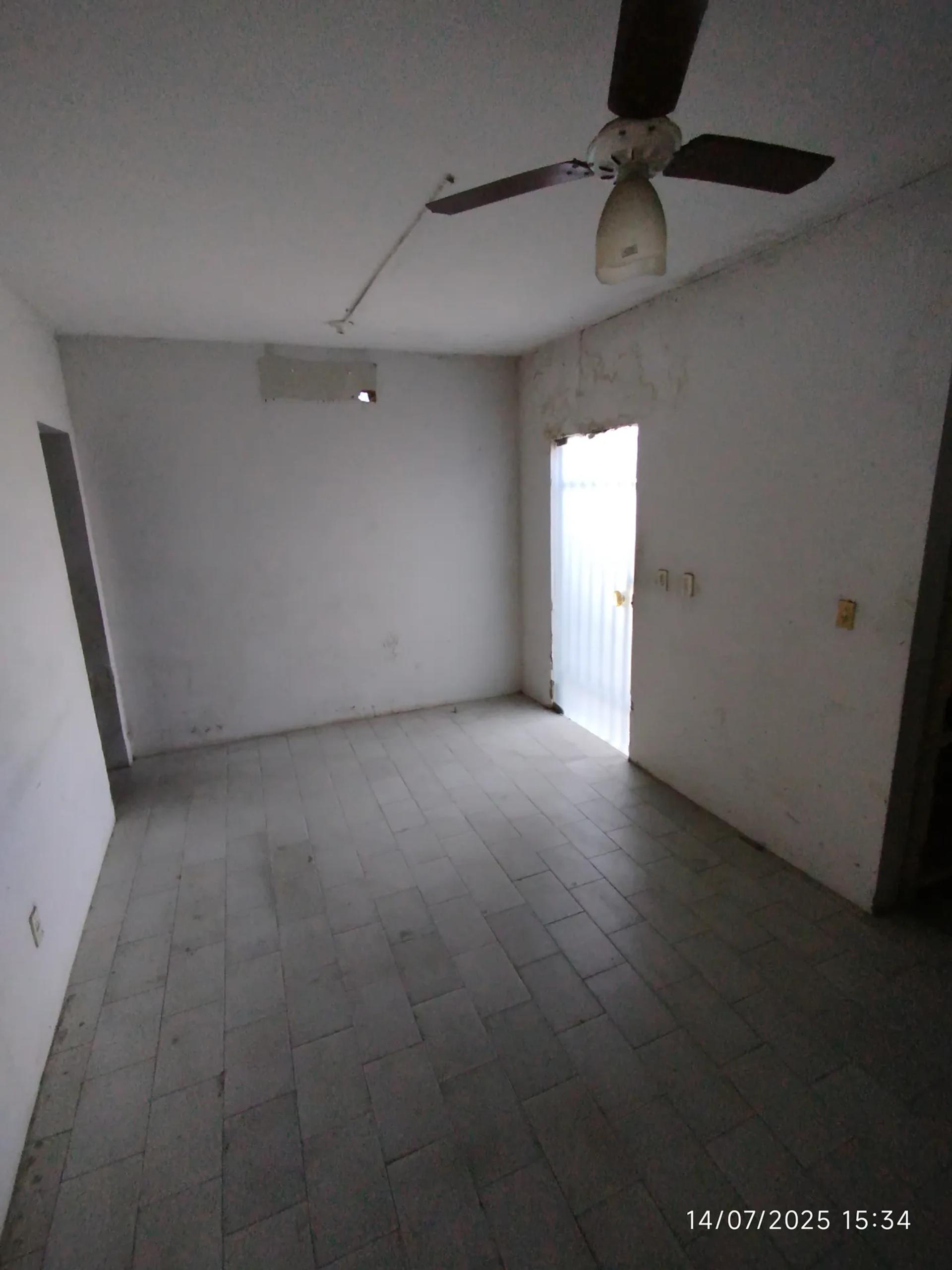 Galpão/Depósito/Armazém na Rua Gentilândia, 131, Jangurussu em Fortaleza, por R$ 8.000/Mês - Viva Real