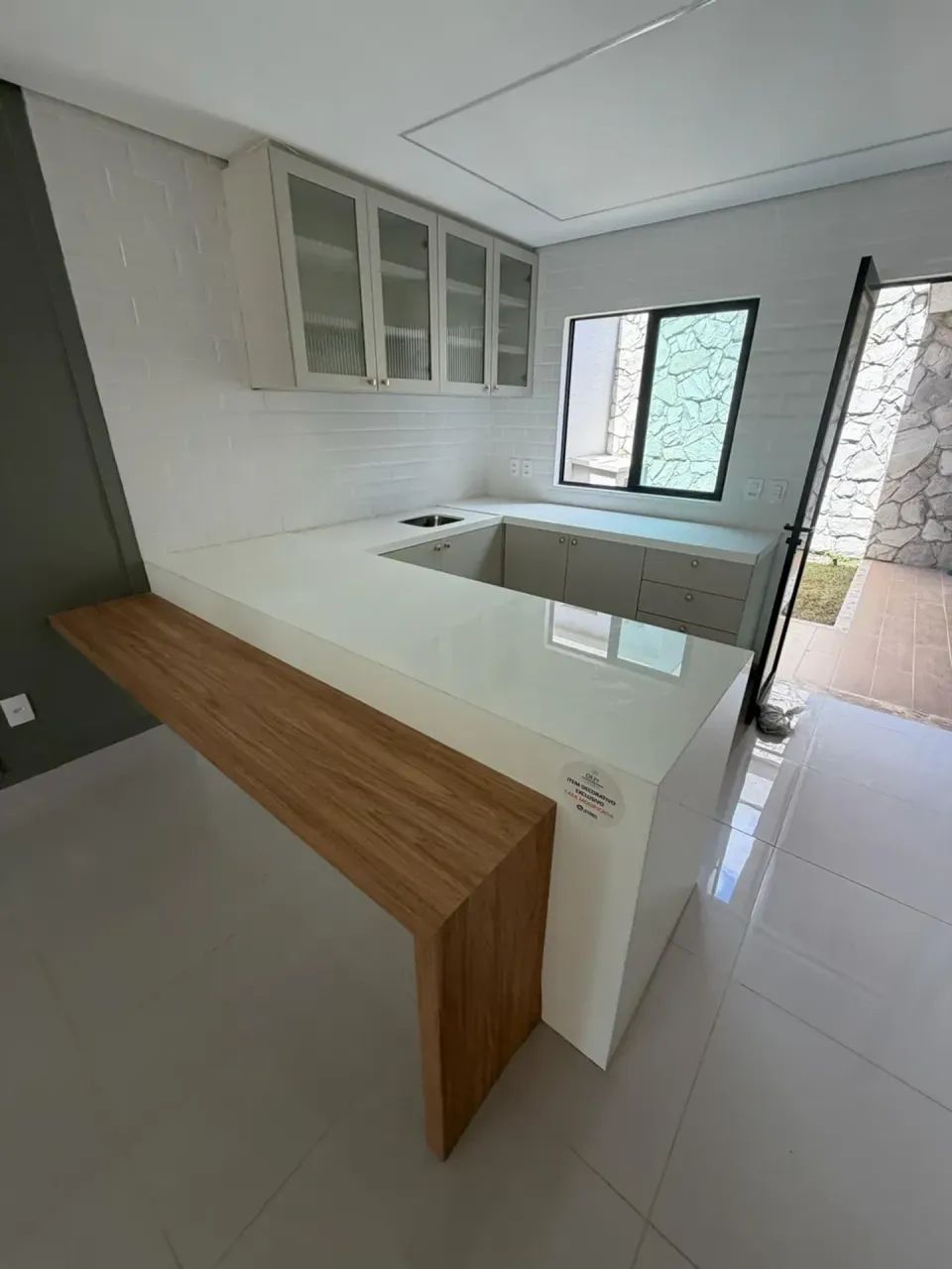 Casa À Venda No Eusébio Em Condomínio
