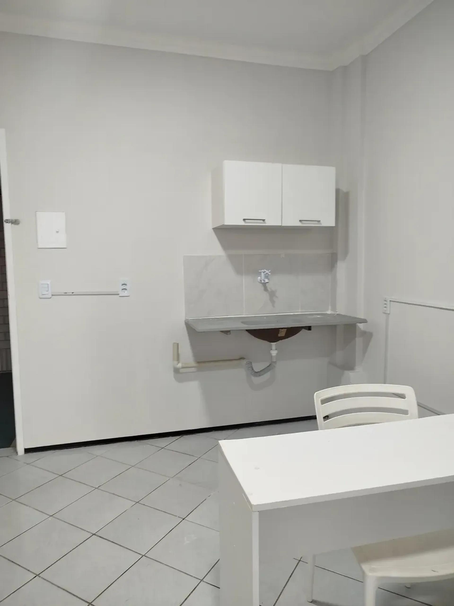 Apartamento na Rua Bárbara de Alencar, 540, Centro em Fortaleza, por R$ 800/Mês - Viva Real