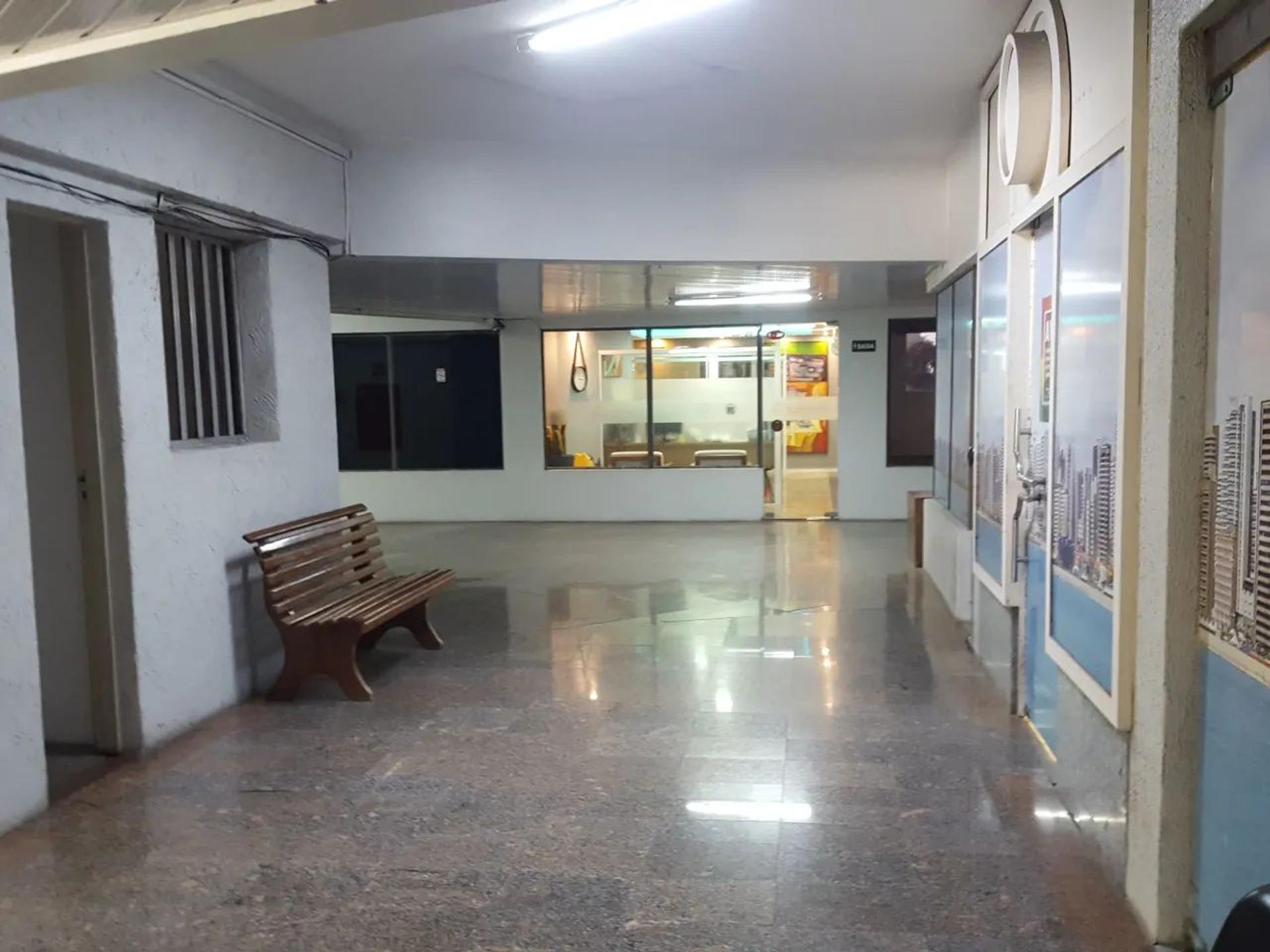 Vende-SE Sala Comercial NO Dionísio Torres Com 34M²