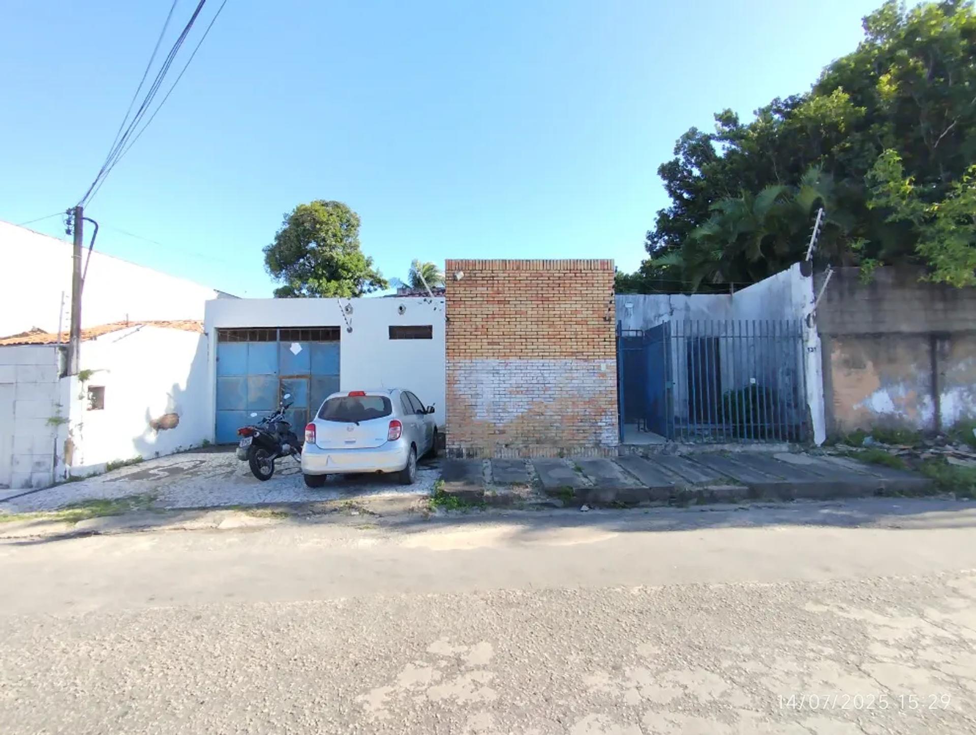 Galpão/Depósito/Armazém na Rua Gentilândia, 131, Jangurussu em Fortaleza, por R$ 8.000/Mês - Viva Real