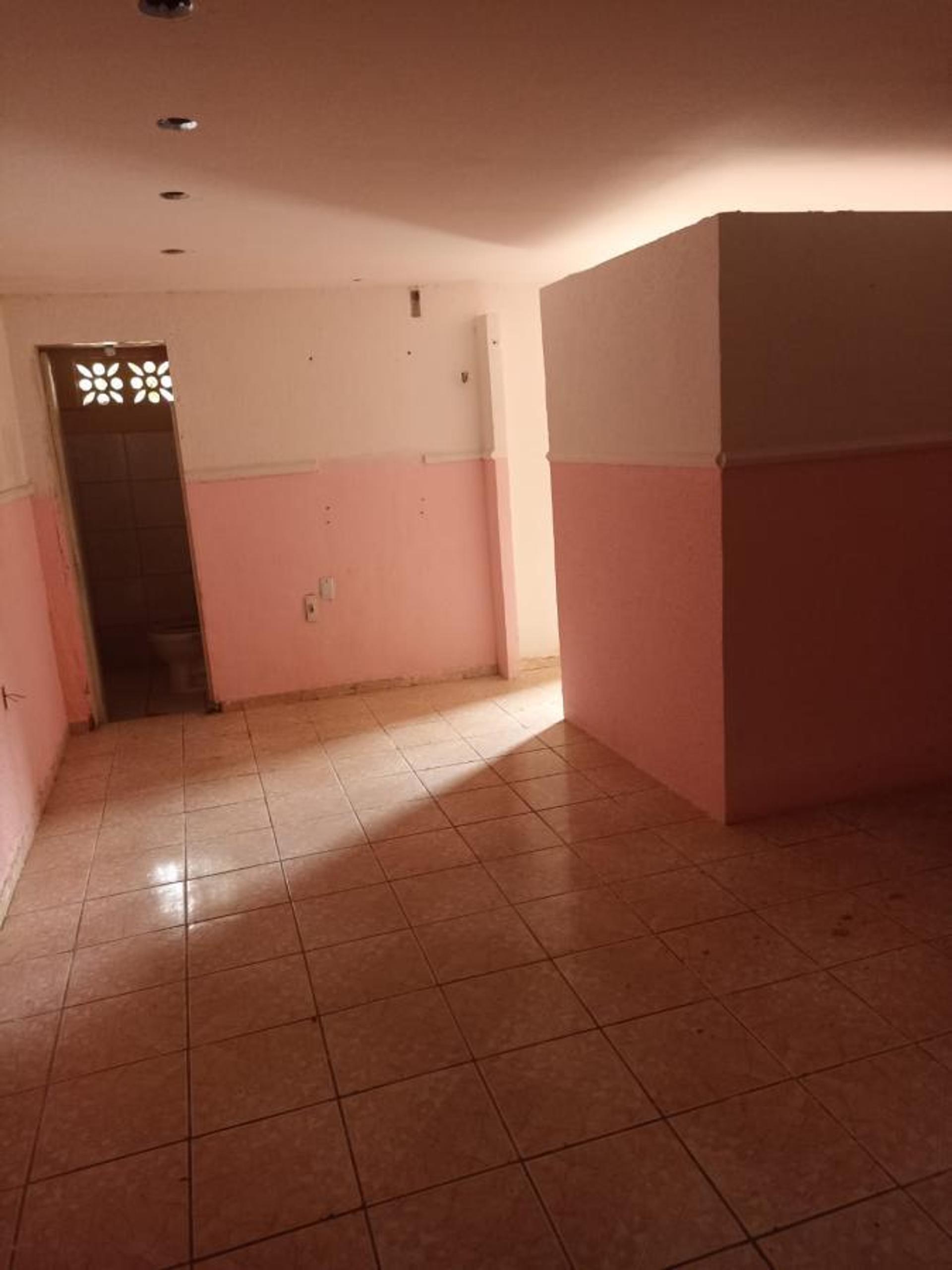 Casa Comercial para Venda, em Fortaleza, bairro Itapery - foto 11