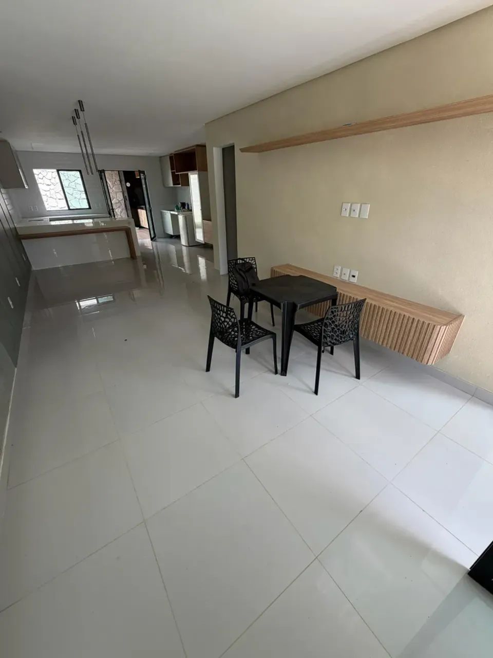 Casa À Venda No Eusébio Em Condomínio