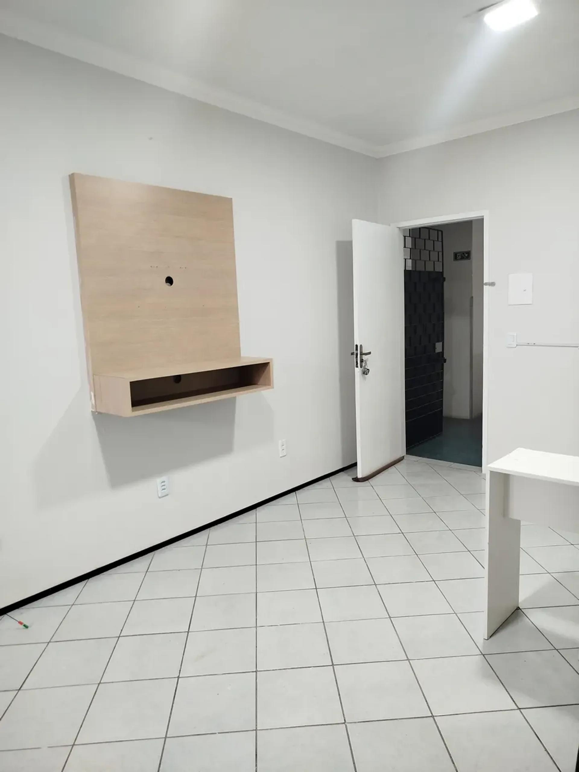 Apartamento na Rua Bárbara de Alencar, 540, Centro em Fortaleza, por R$ 800/Mês - Viva Real