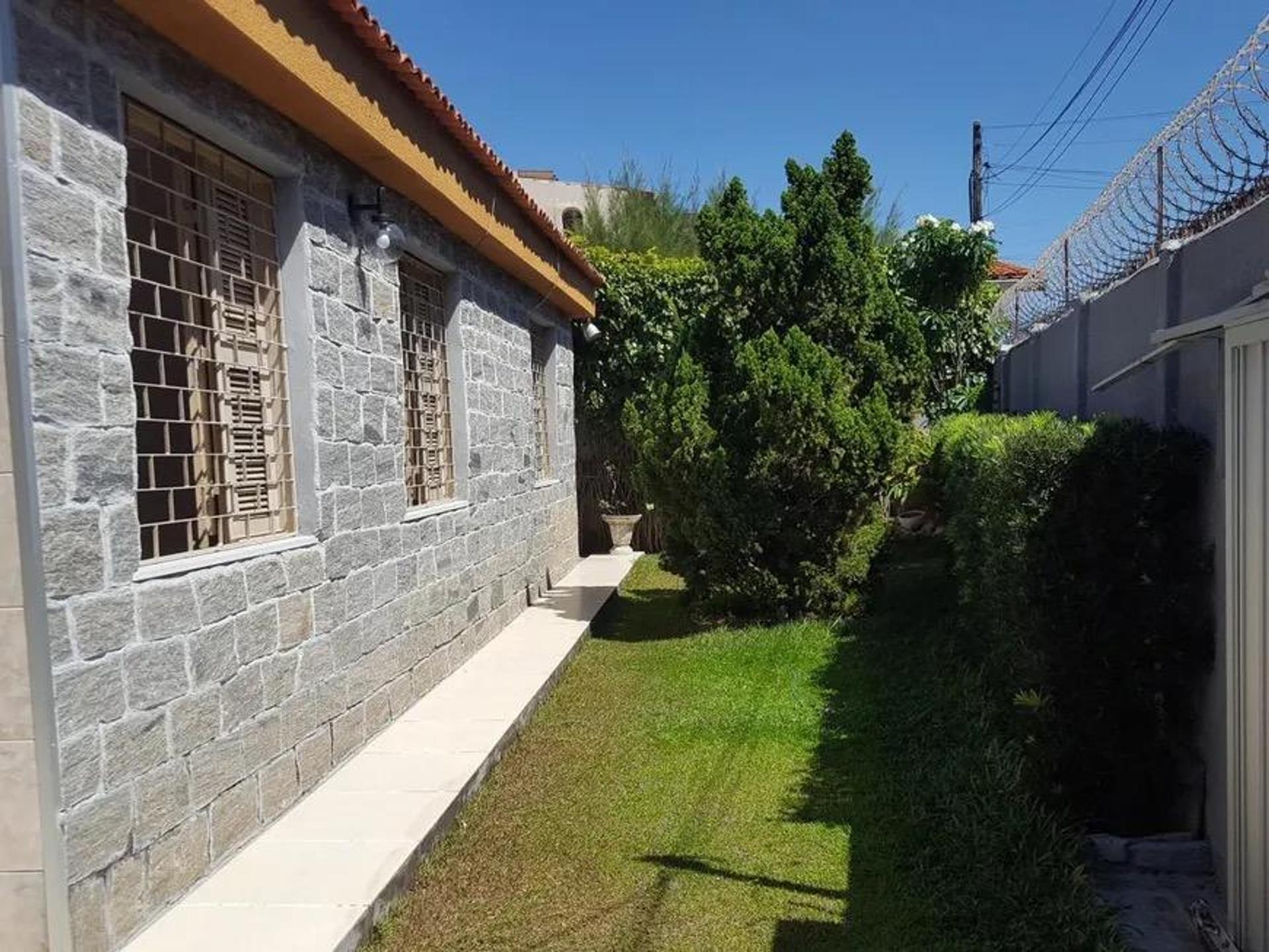 Casa para Venda, em Fortaleza, bairro Cidade 2000, 3 dormitórios, 3 banheiros, 1 suíte, 4 vagas - foto 2